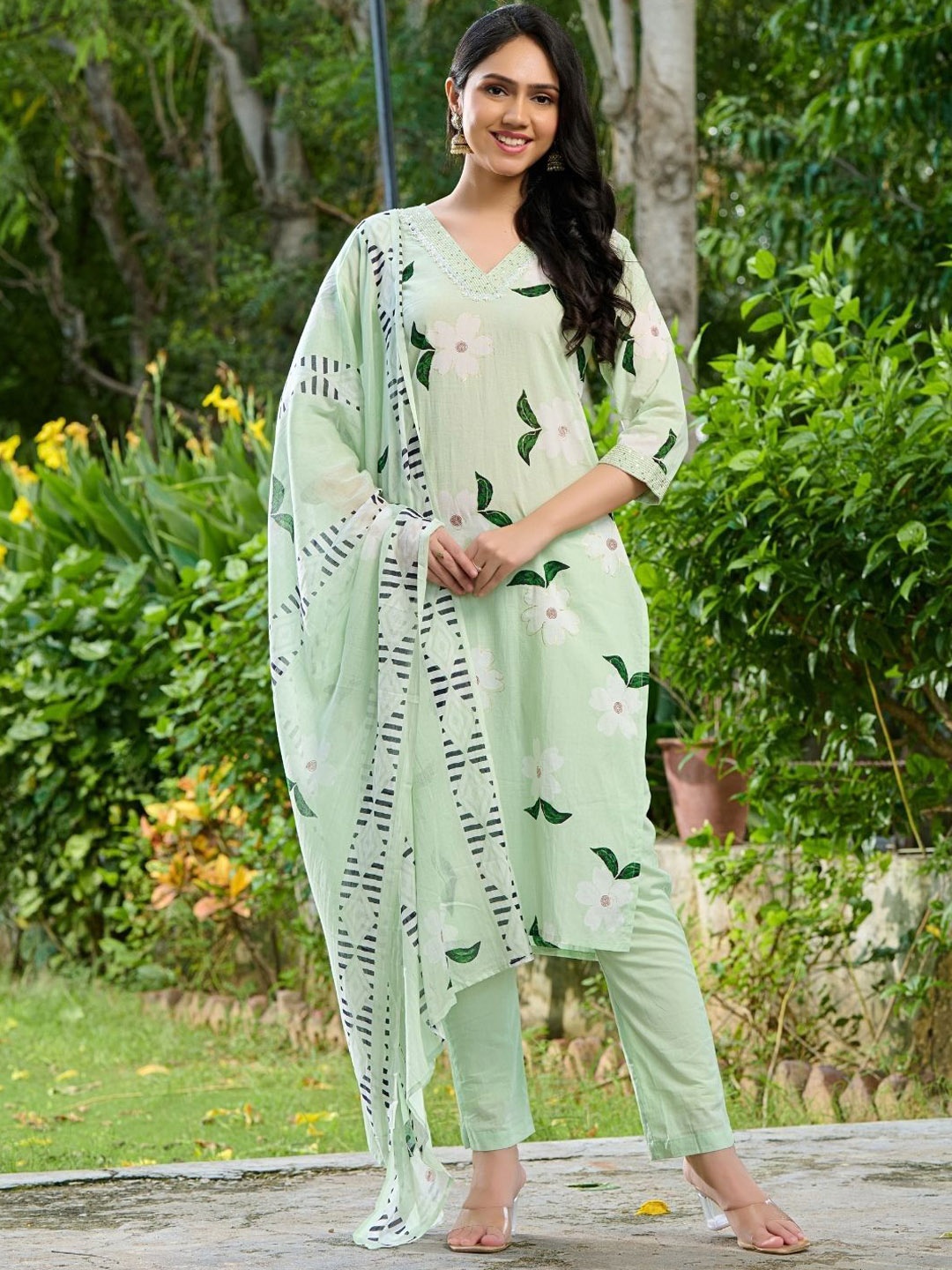 

PRETTY PALLU Floral Printed Sequinned Pure Cotton Kurta with Trousers & Dupatta, Green