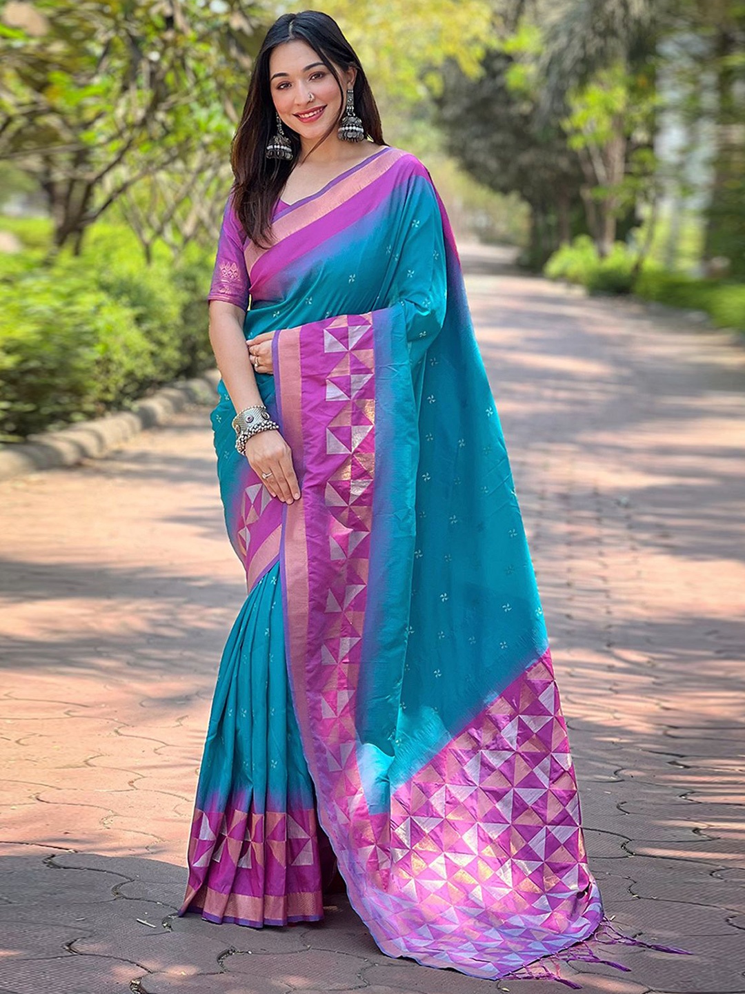 

Panzora Woven Design Zari Banarasi Saree, Blue