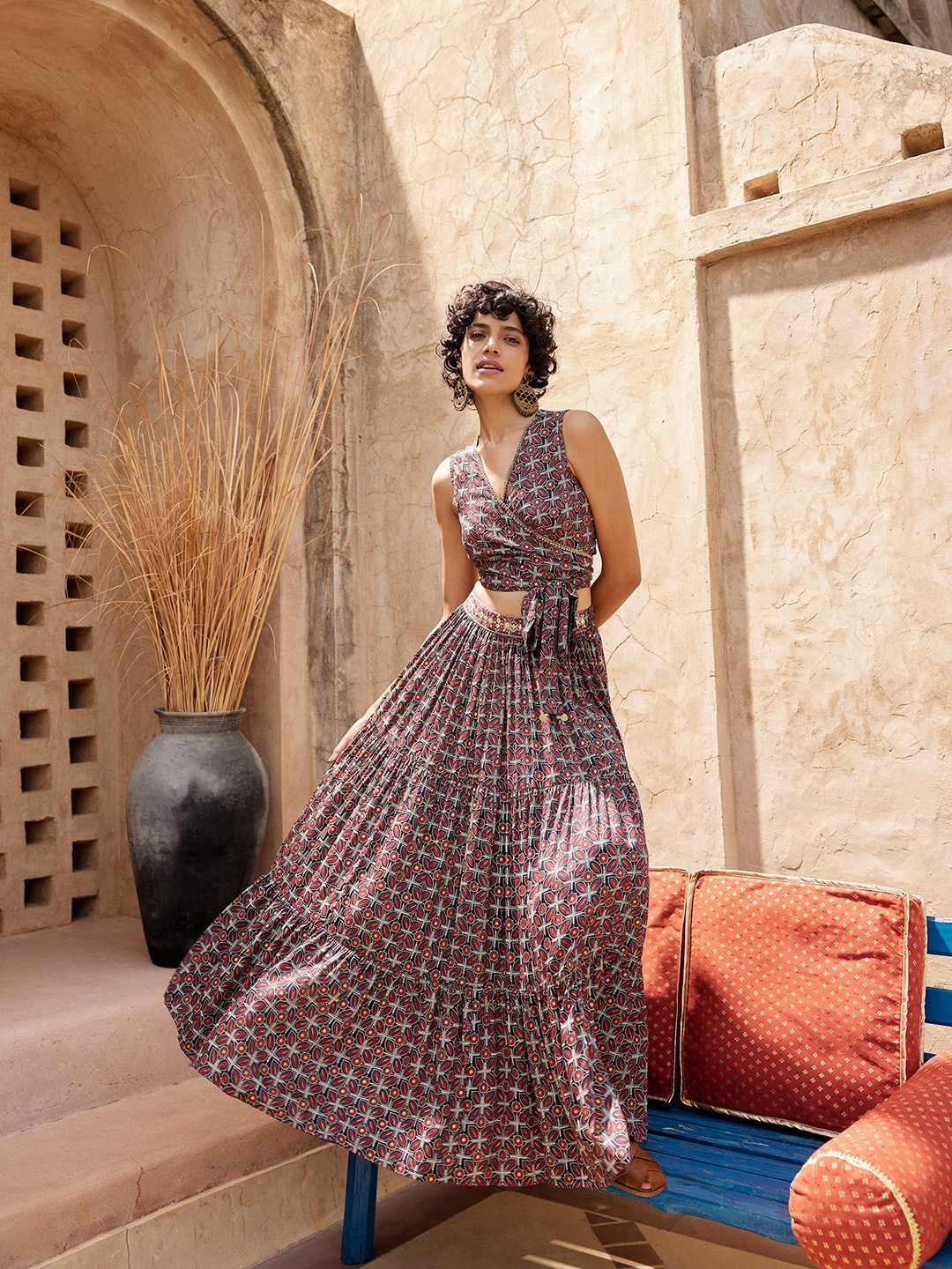 

Global Desi Geometric Printed Sleeveless Top With Skirt, Black
