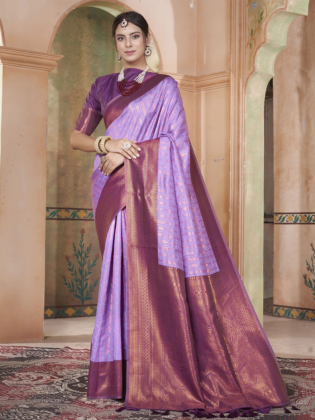 

KAYOMMI Ethnic Motifs Zari Kanjeevaram Saree, Purple