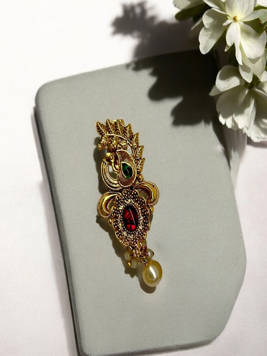 

AccessHer Unisex Gold-Plated Stone-Studded Antique Brooch