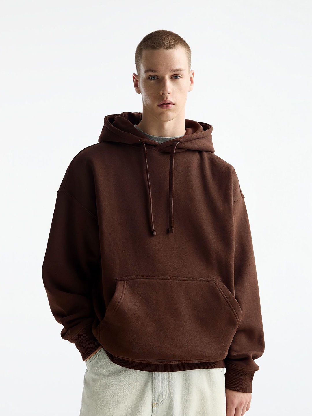 

MISCHIEF MONKEY Men Solid Hooded Pullover Sweatshirt, Brown