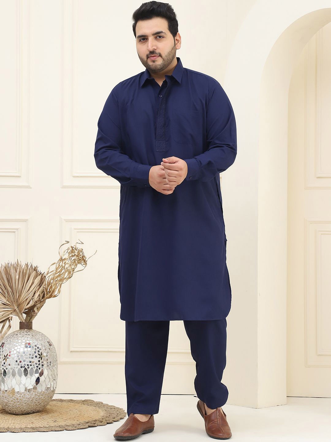 

SOJANYA PLUS Shirt Collar Regular Straight Kurta with Salwar, Navy blue