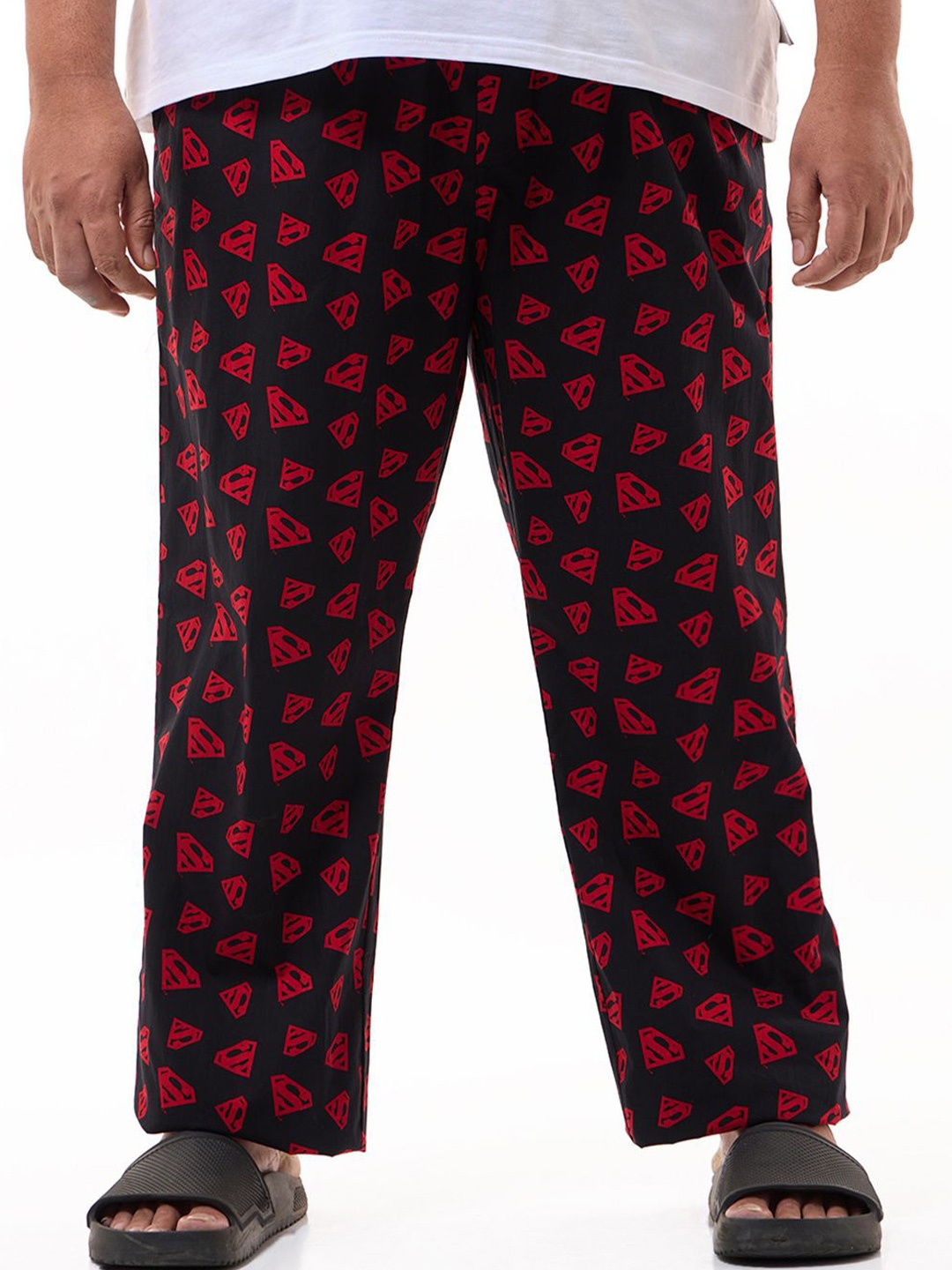 

Bewakoof Plus Men All Over Printed Pure Cotton Lounge Pants, Black