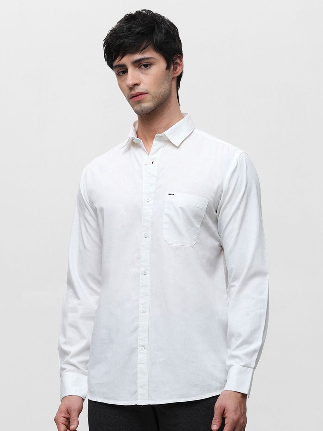 

Klub Fox Men Slim Fit Opaque Casual Shirt, White