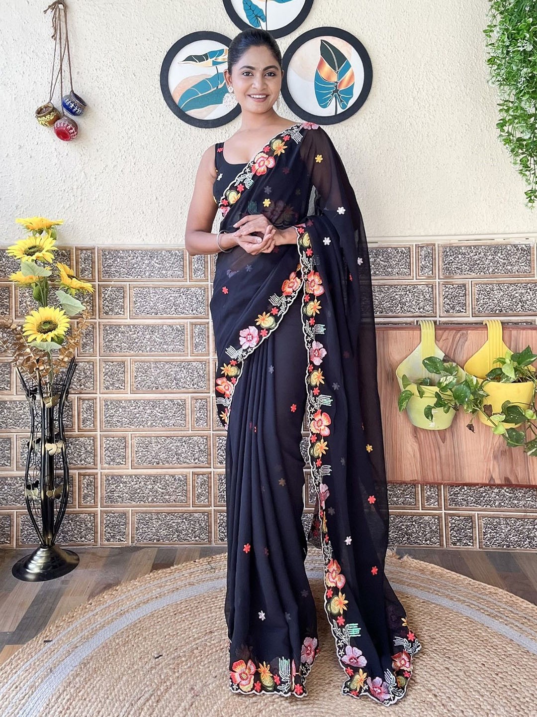 

LeeliPeeri Designer Embellished Embroidered Saree, Black