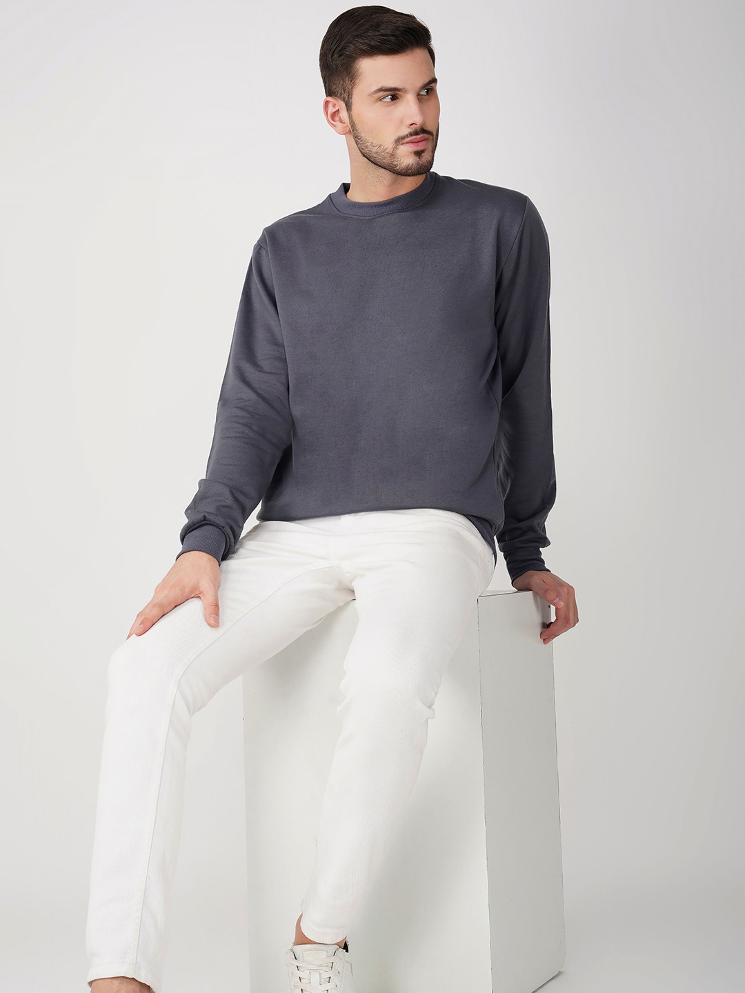 

The Roadster Lifestyle Co. Men Solid Round Neck Cotton Pullover Sweatshirt, Grey