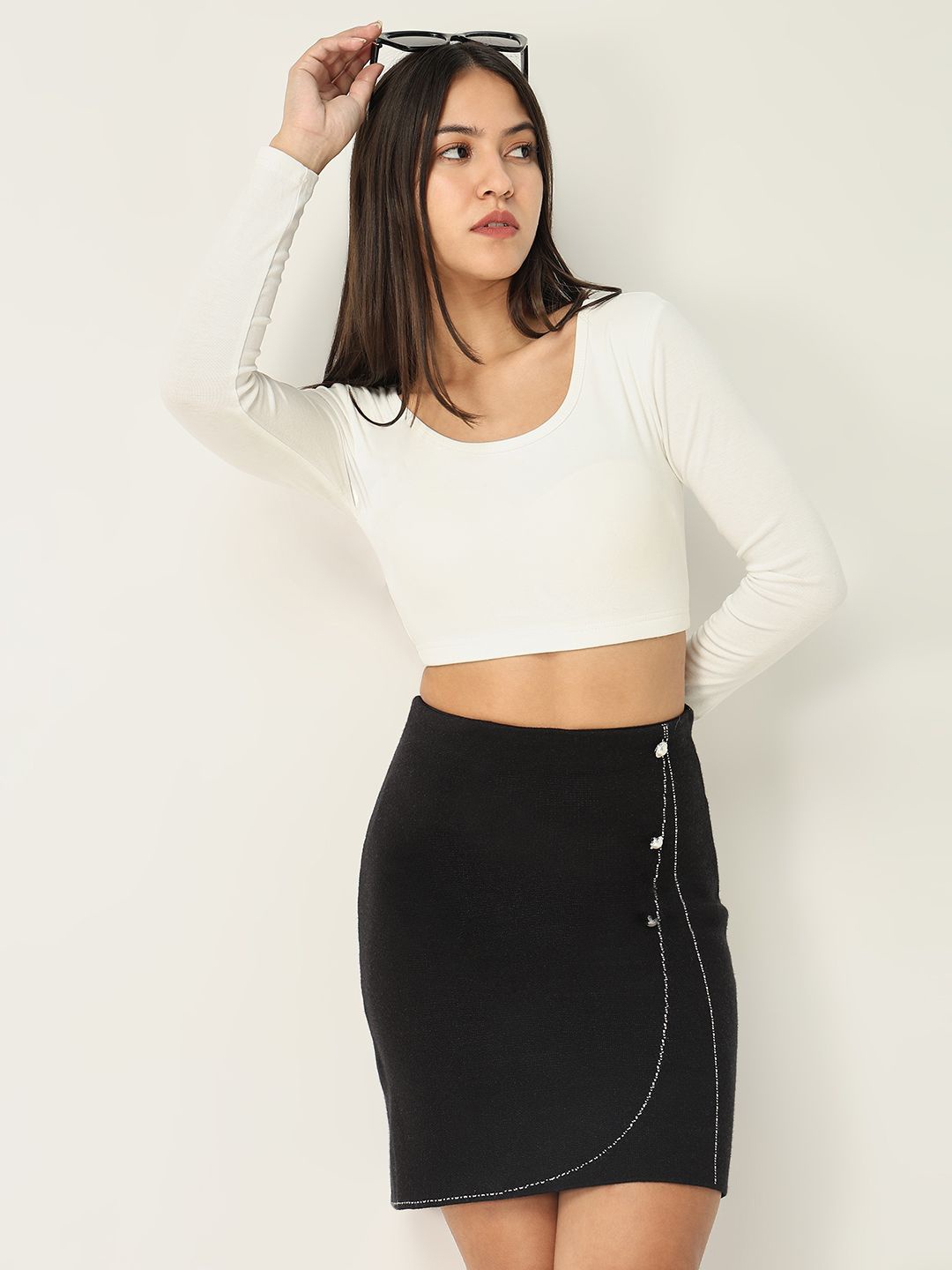 

SHOWOFF Women Solid Scoop Neck Top, Off white