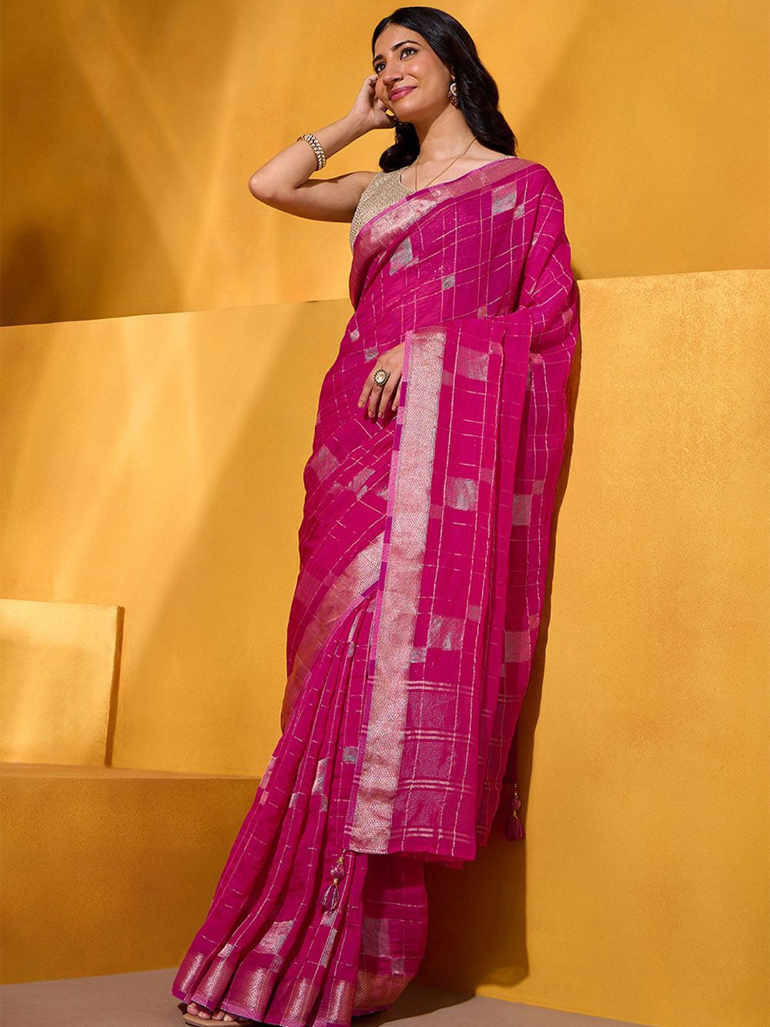 

Taneira Woven Design Printed Zari Saree, Pink