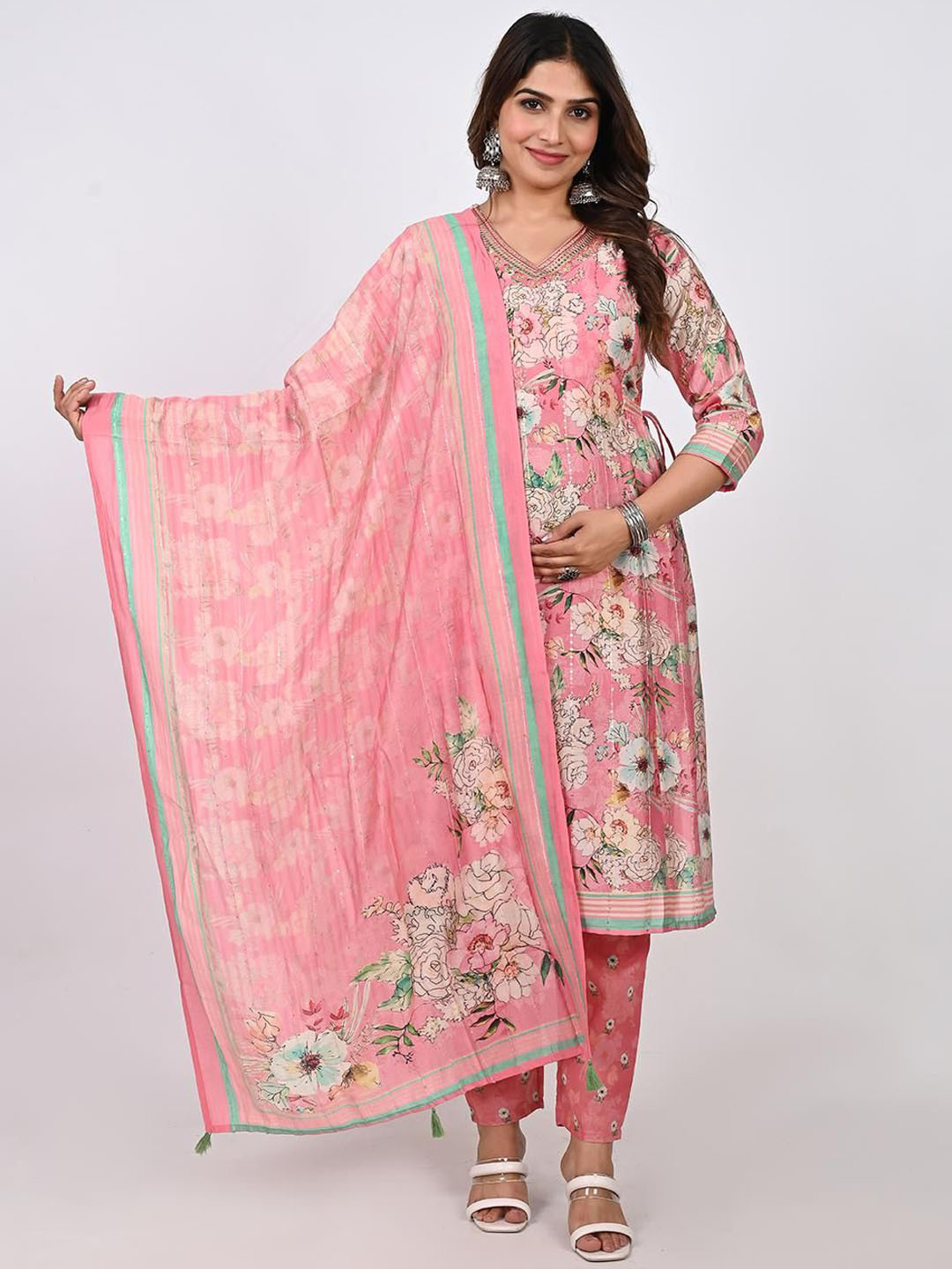 

mumzhug Floral Printed Straight Maternity Kurta & Palazzos With Dupatta, Pink