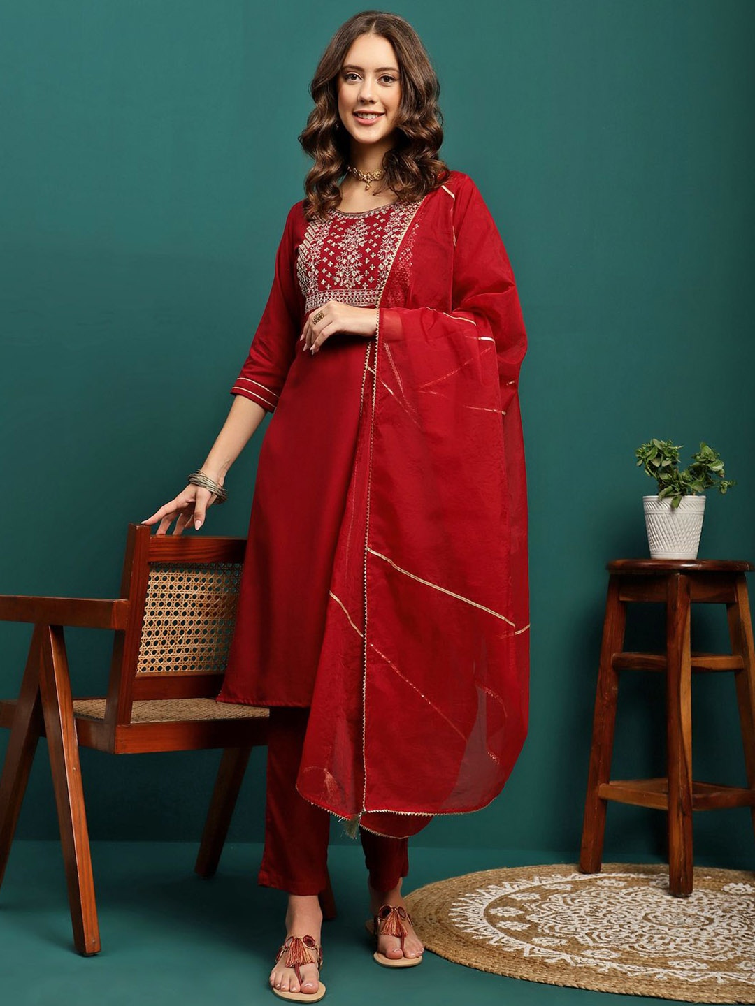 

BANDIA Floral Embroidered Straight Kurta with Trousers & Dupatta, Maroon