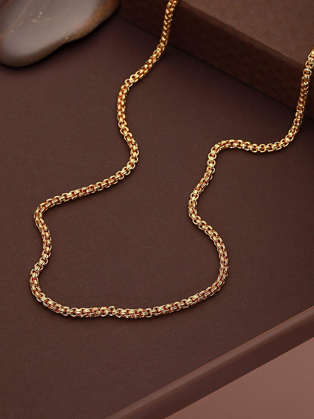 

Jazz and Sizzle Men Brass Gold-Plated Chain