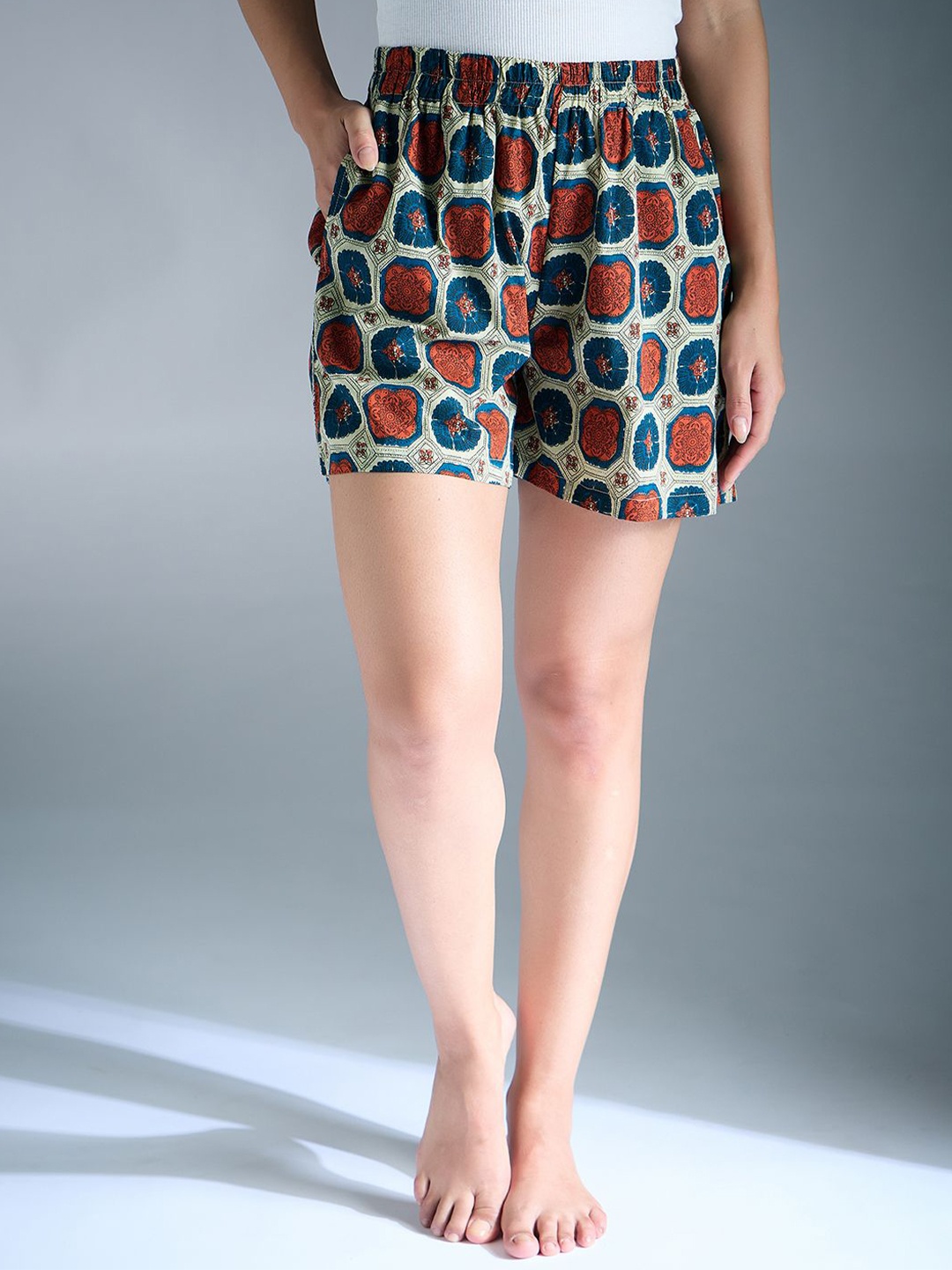 

Clovia Women Printed Cotton Lounge Shorts, Blue