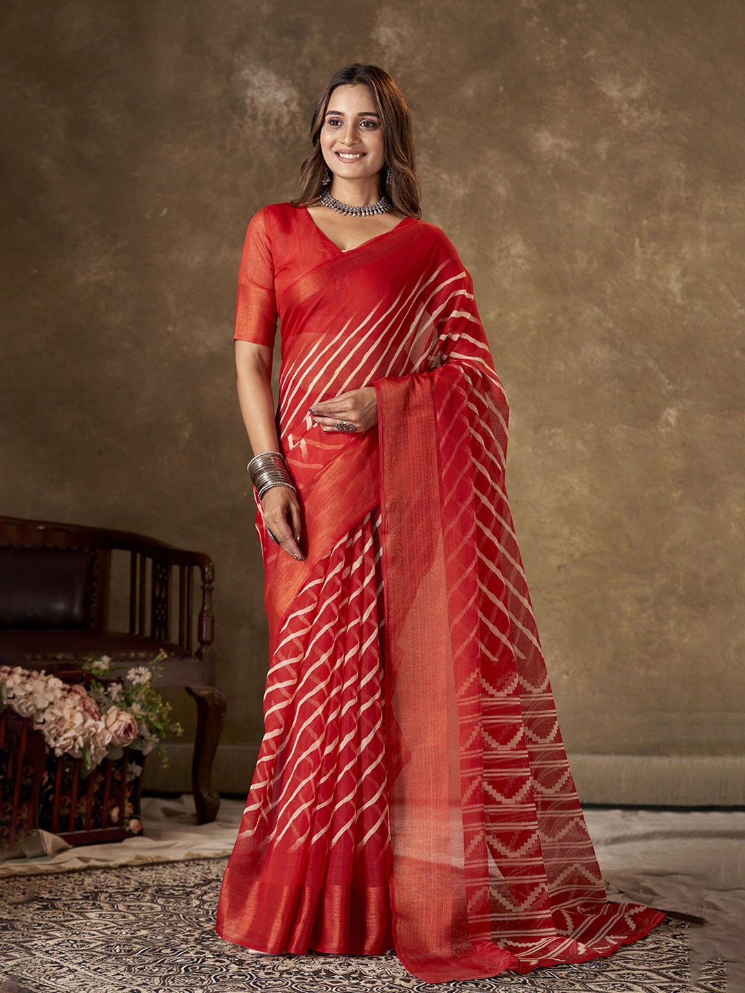 

KAYOMMI Printed Pure Cotton Leheriya Saree, Red