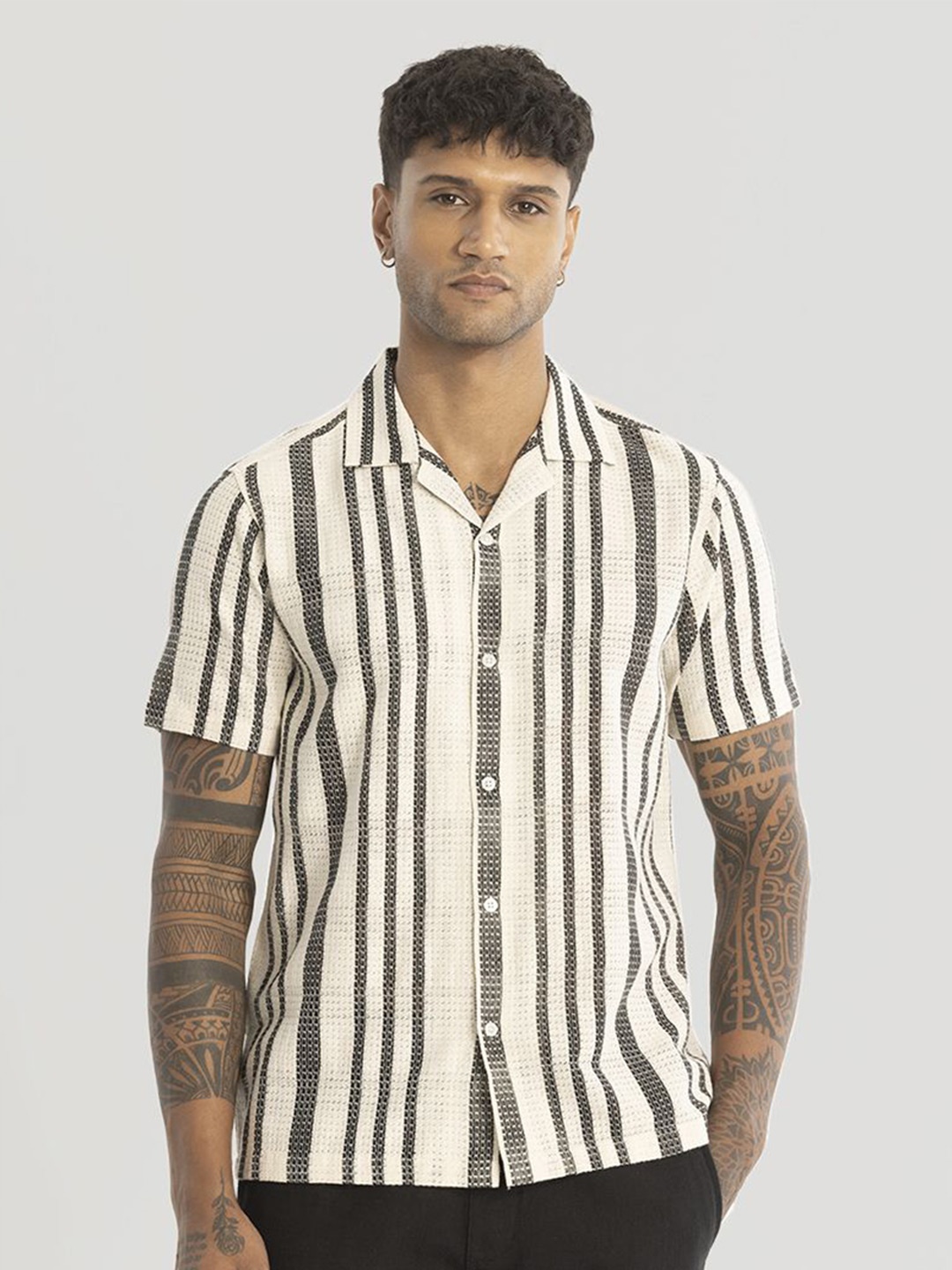 

Snitch Men Relaxed Cuban Collar Vertical Striped Cotton Boxy Casual Shirt, Cream