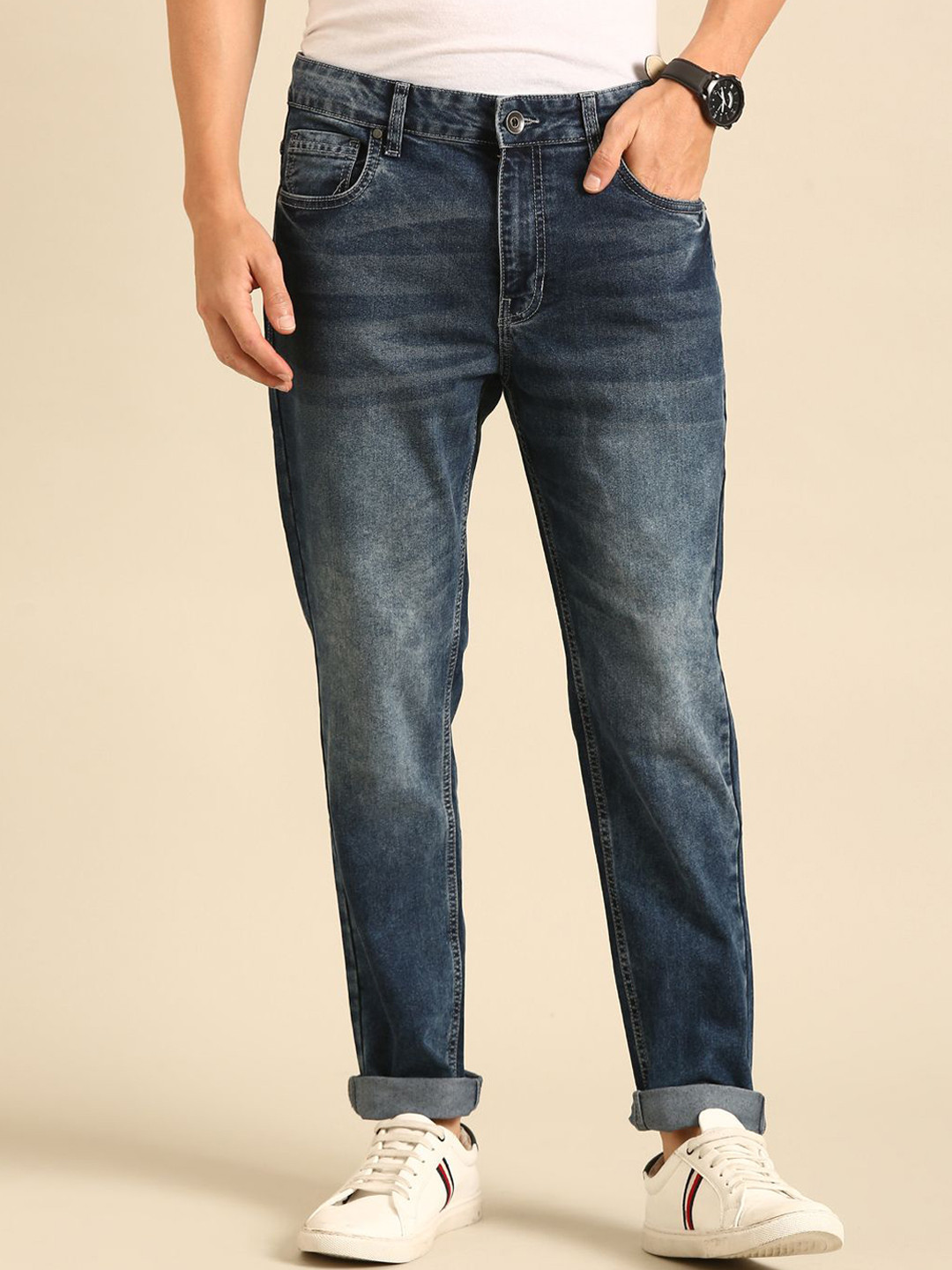

Mast & Harbour Men Tapered Fit Mildly Distressed Light Fade Stretchable Jeans, Blue