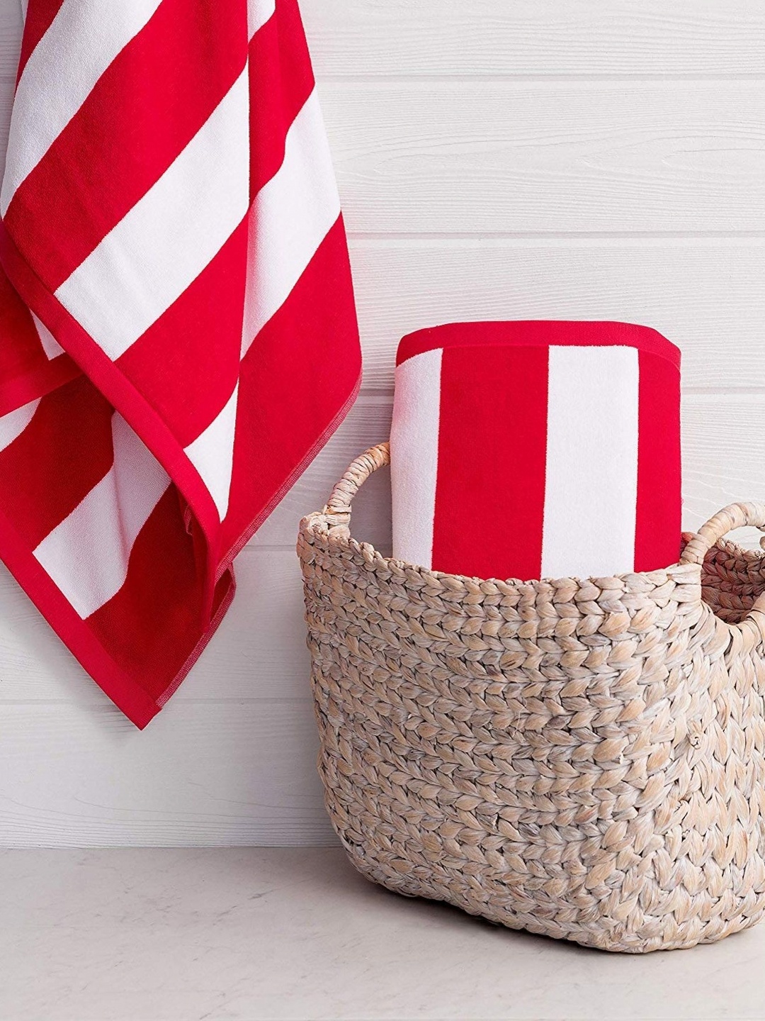 

Lushomes Red & White 1 Striped Cotton 600 GSM Bath Towel
