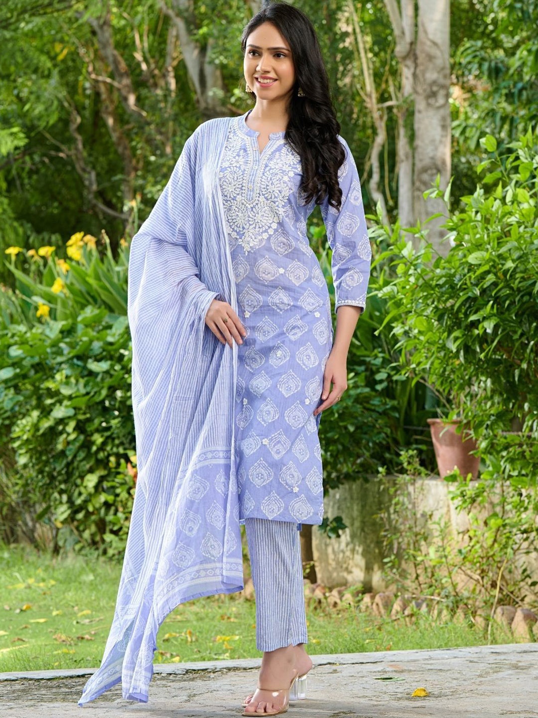 

PRETTY PALLU Ethnic Motifs Printed Thread Work Pure Cotton Kurta With Trouser & Dupatta, Purple
