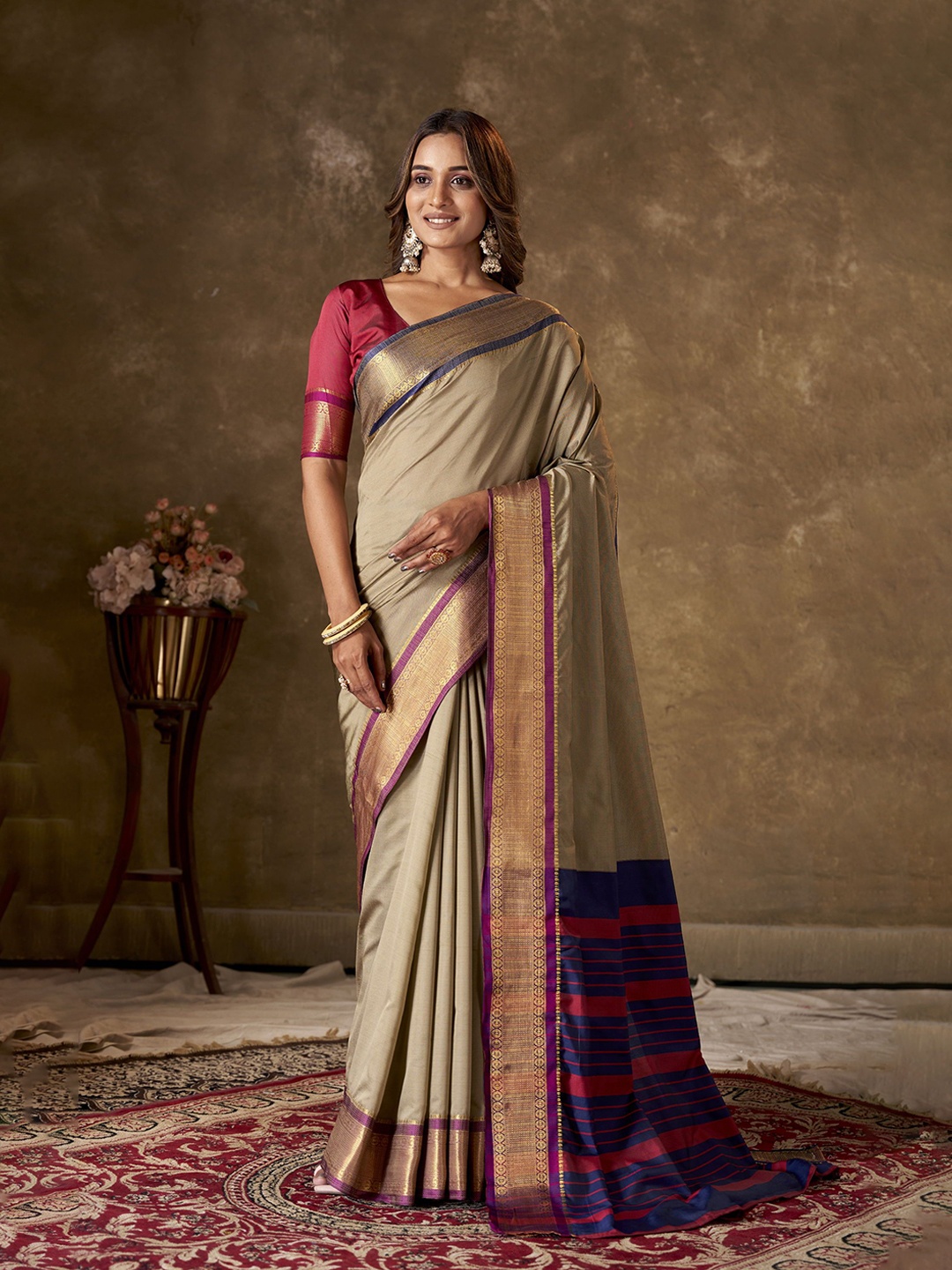 

KAYOMMI Zari Pure Cotton Banarasi Saree, Grey