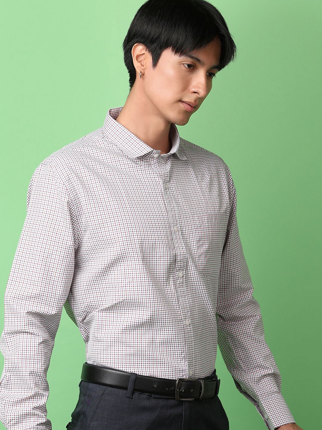 

V-Mart Men Classic Spread Collar Micro Ditsy Printed Cotton Formal Shirt, Grey
