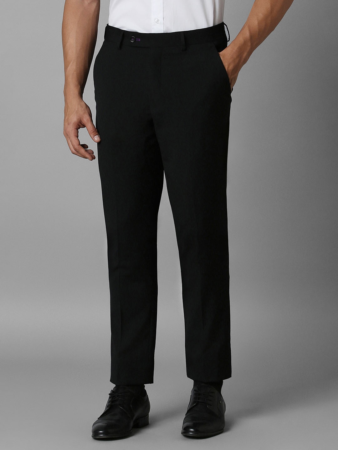 

Luxure by Louis Philippe Men Slim Fit Mid-Rise Trousers, Black