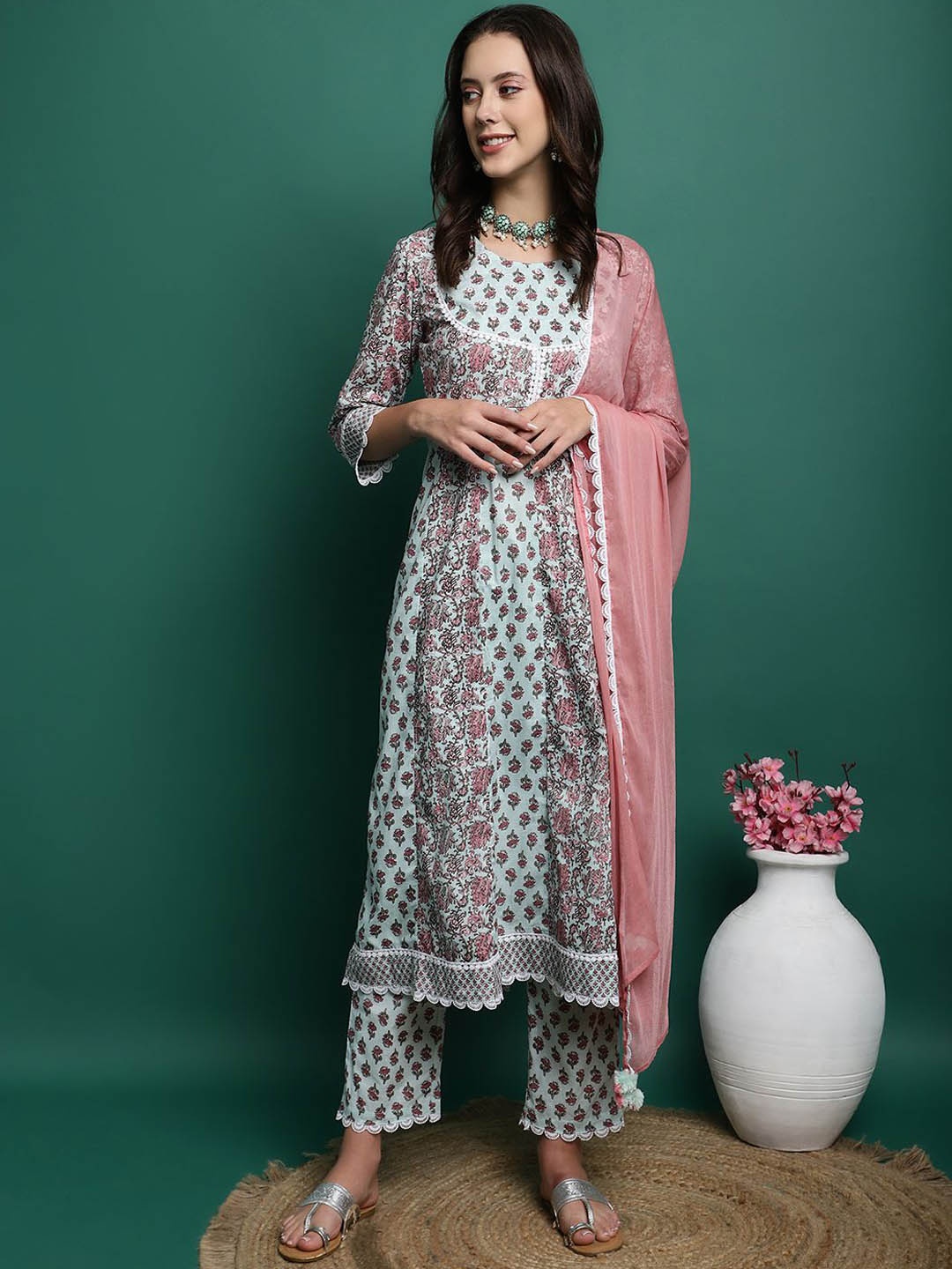 

BANDIA Floral Printed Panelled Pure Cotton Kurta With Trousers & Dupatta, Sea green