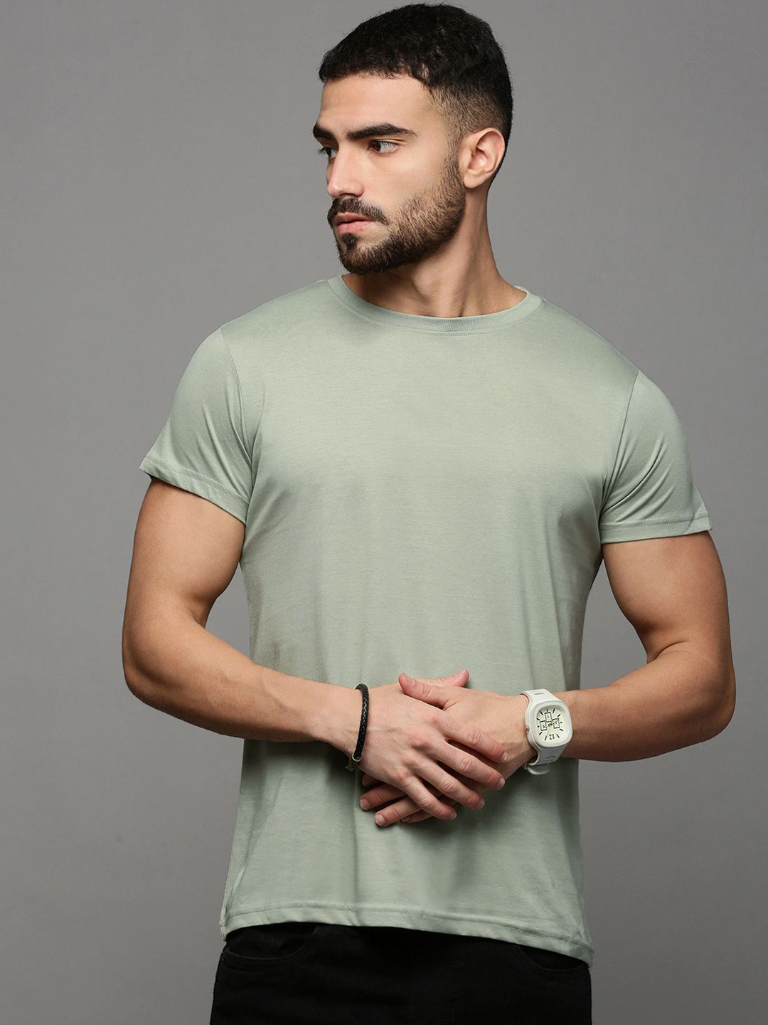 

ETC Men Solid Round Neck Pure Cotton T-shirt, Green