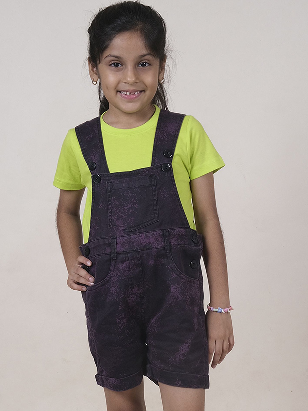 

KiddoPanti Girls Pure Cotton Dungaree With T-Shirt, Black