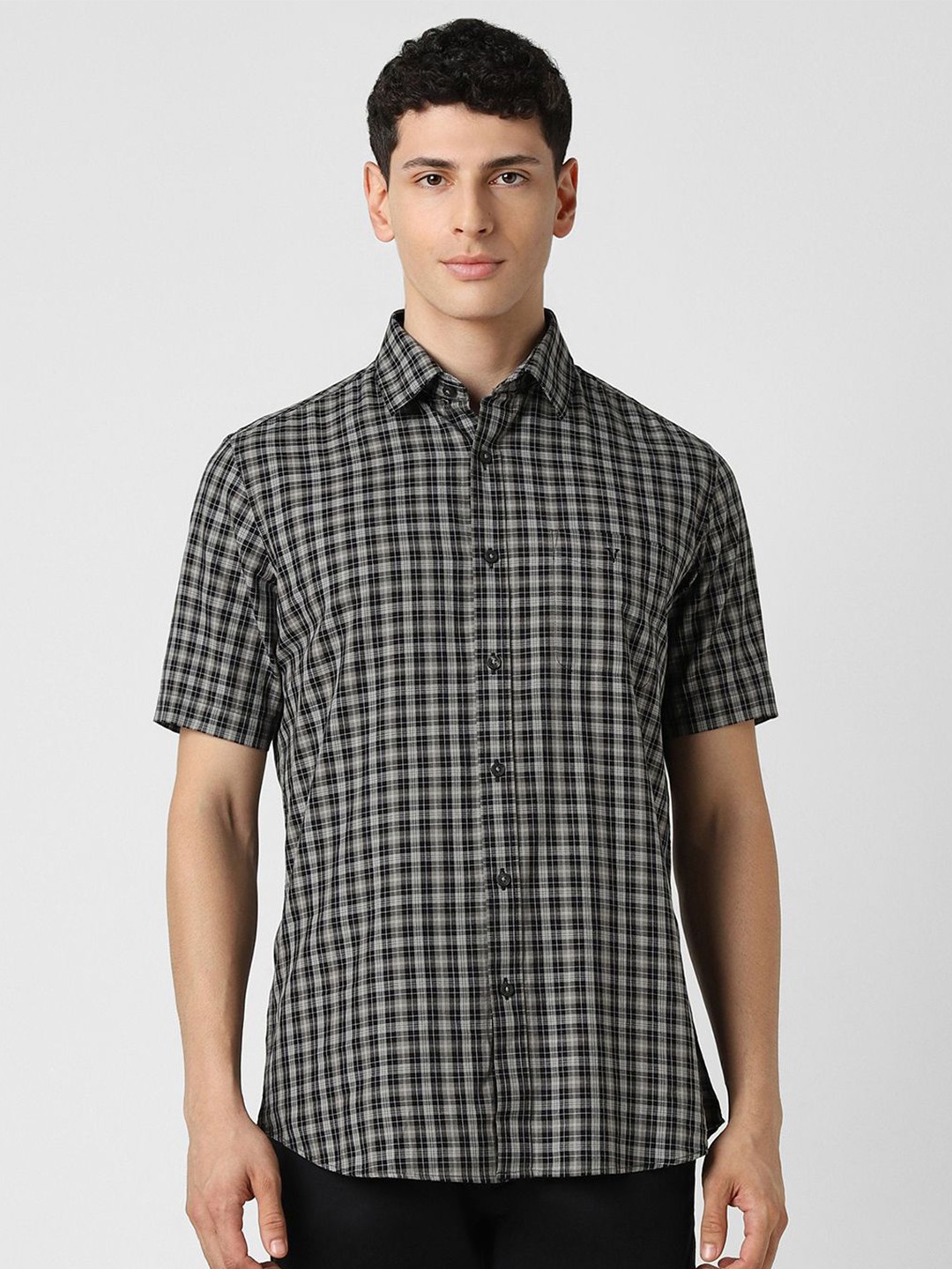 

Van Heusen Sport Men Spread Collar Tartan Checked Cotton Slim Fit Casual Shirt, Grey