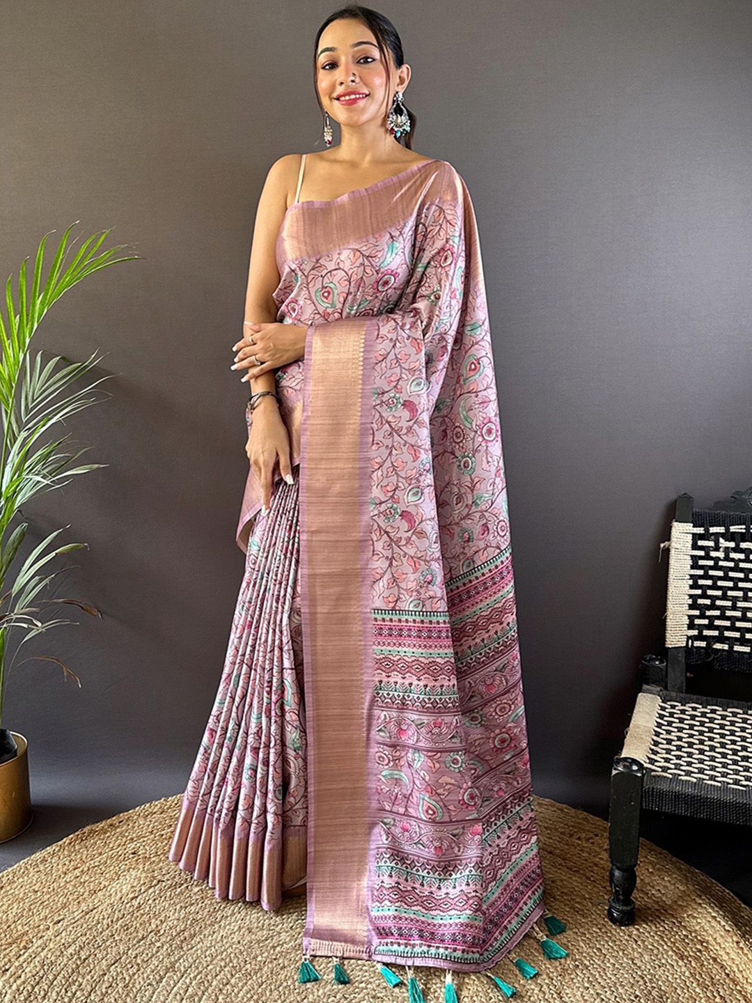 

Ishin Kalamkari Printed Zari Tussar Saree, Pink