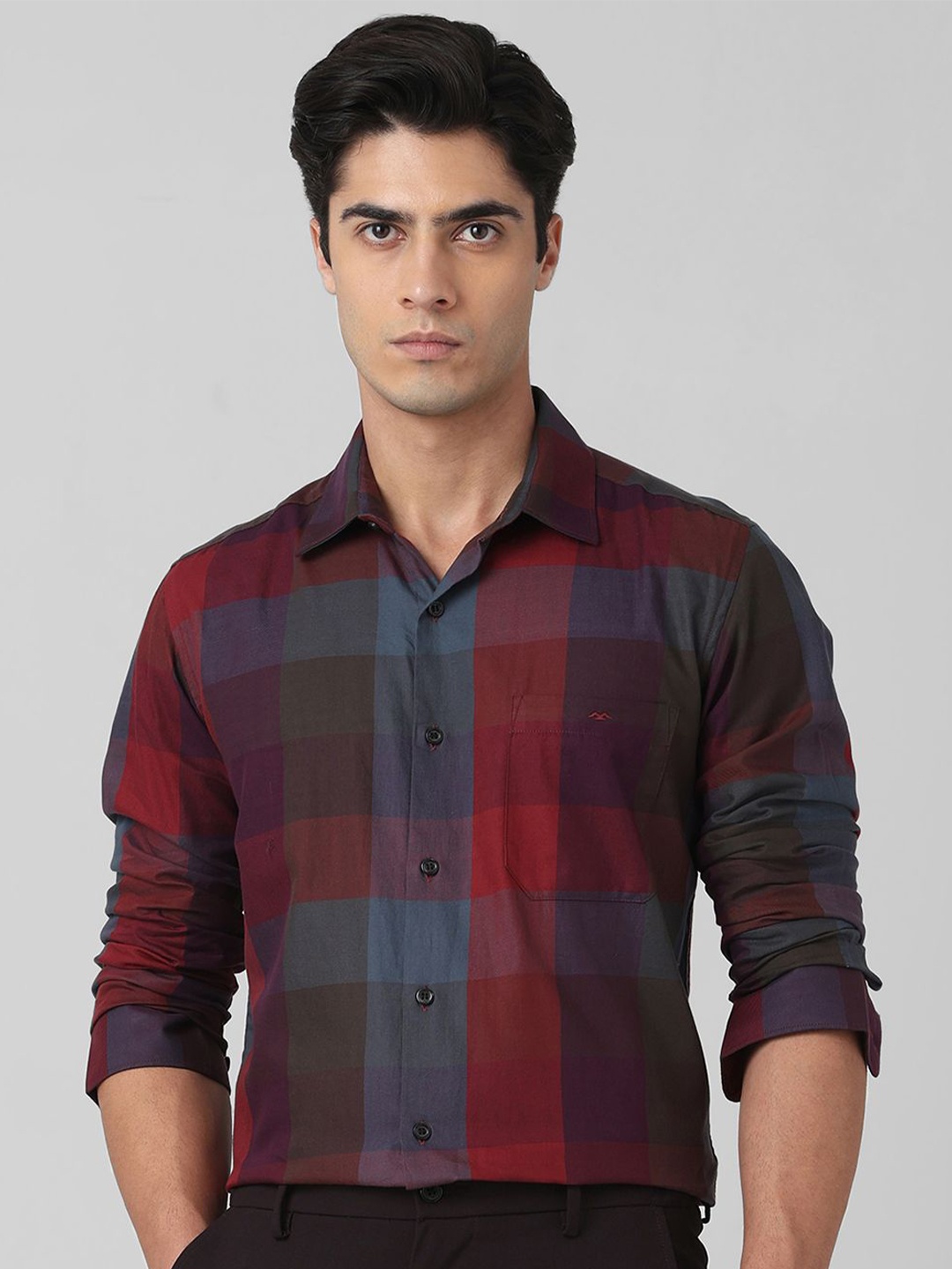 

Mufti Men Spread Collar Buffalo Checked Cotton Slim Fit Casual Shirt, Maroon