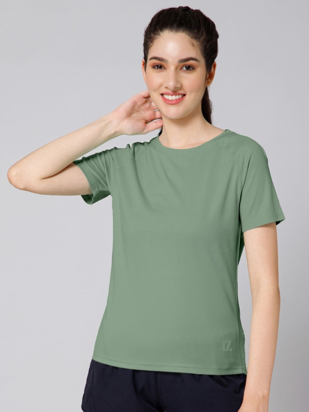 

RYZ Women Solid Round Neck Cotton Relaxed Fit T-shirt, Green