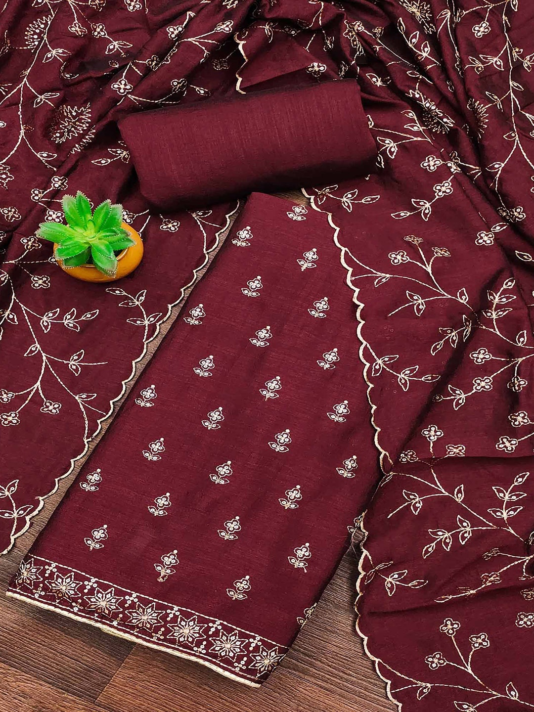 

Peachmode Floral Embroidered Sequinned Unstitched Dress Material, Maroon