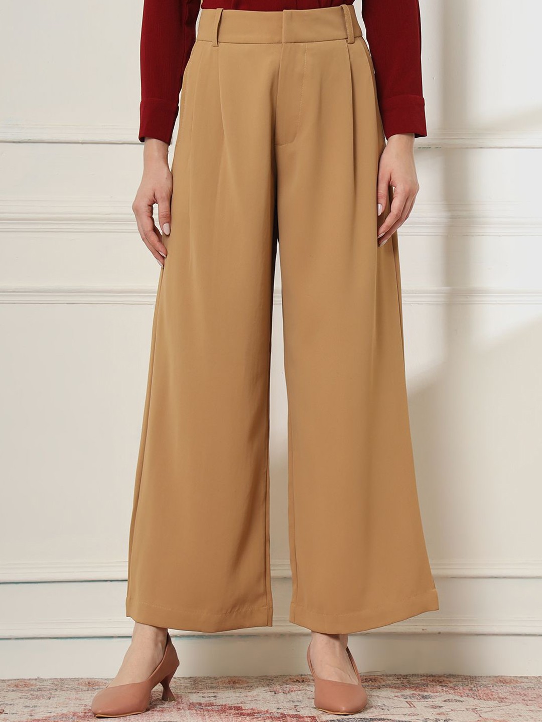 

FITHUB Women Straight Fit High-Rise Regular Parallel Trousers, Beige