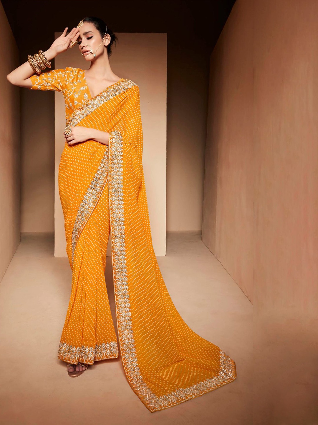 

CHUDIYA Embroidered Pure Georgette Bandhani Saree, Yellow