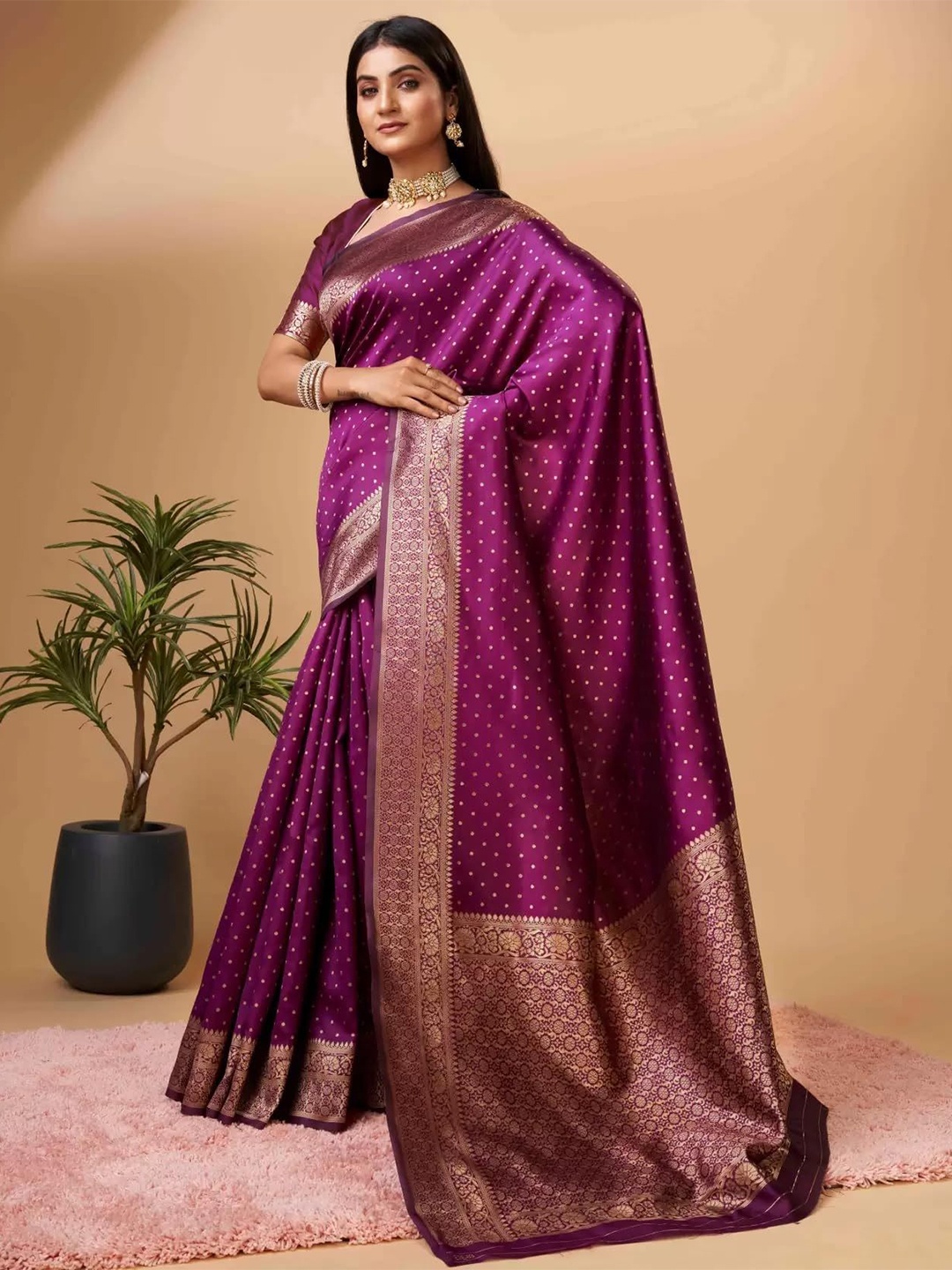 

QENY Woven Design Zari Banarasi Saree, Purple