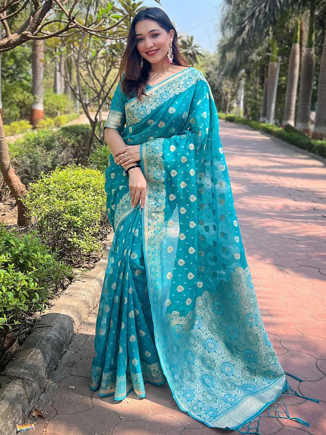

Mitera Floral Woven Design Zari Organza Saree, Blue