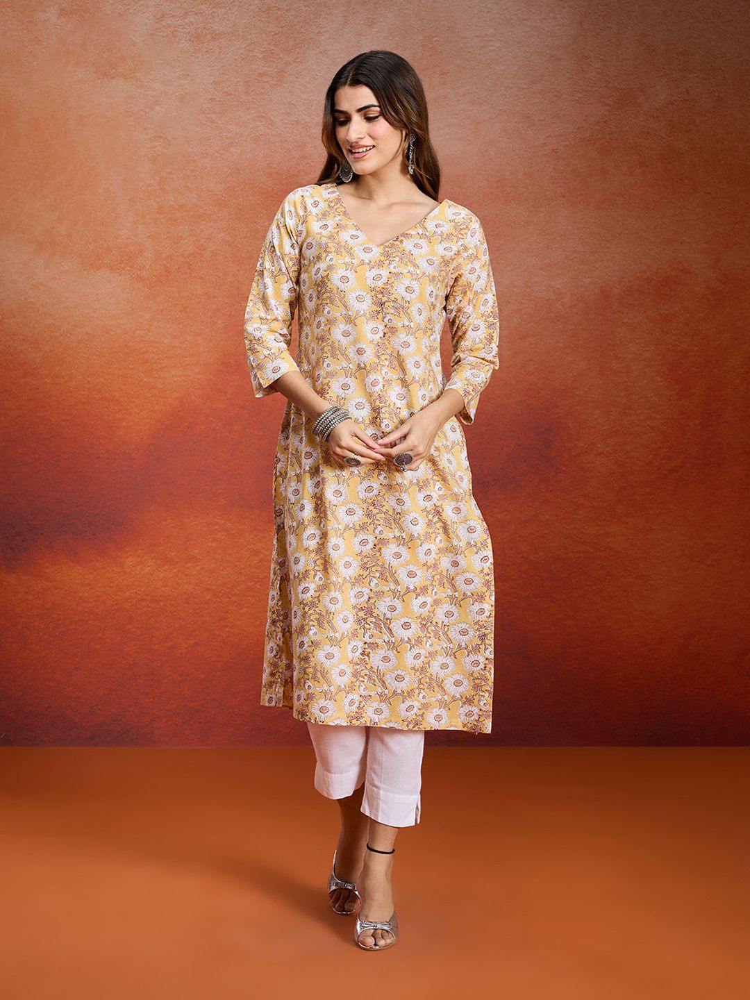 

Likha Printed Pure Cotton Kurta, Yellow
