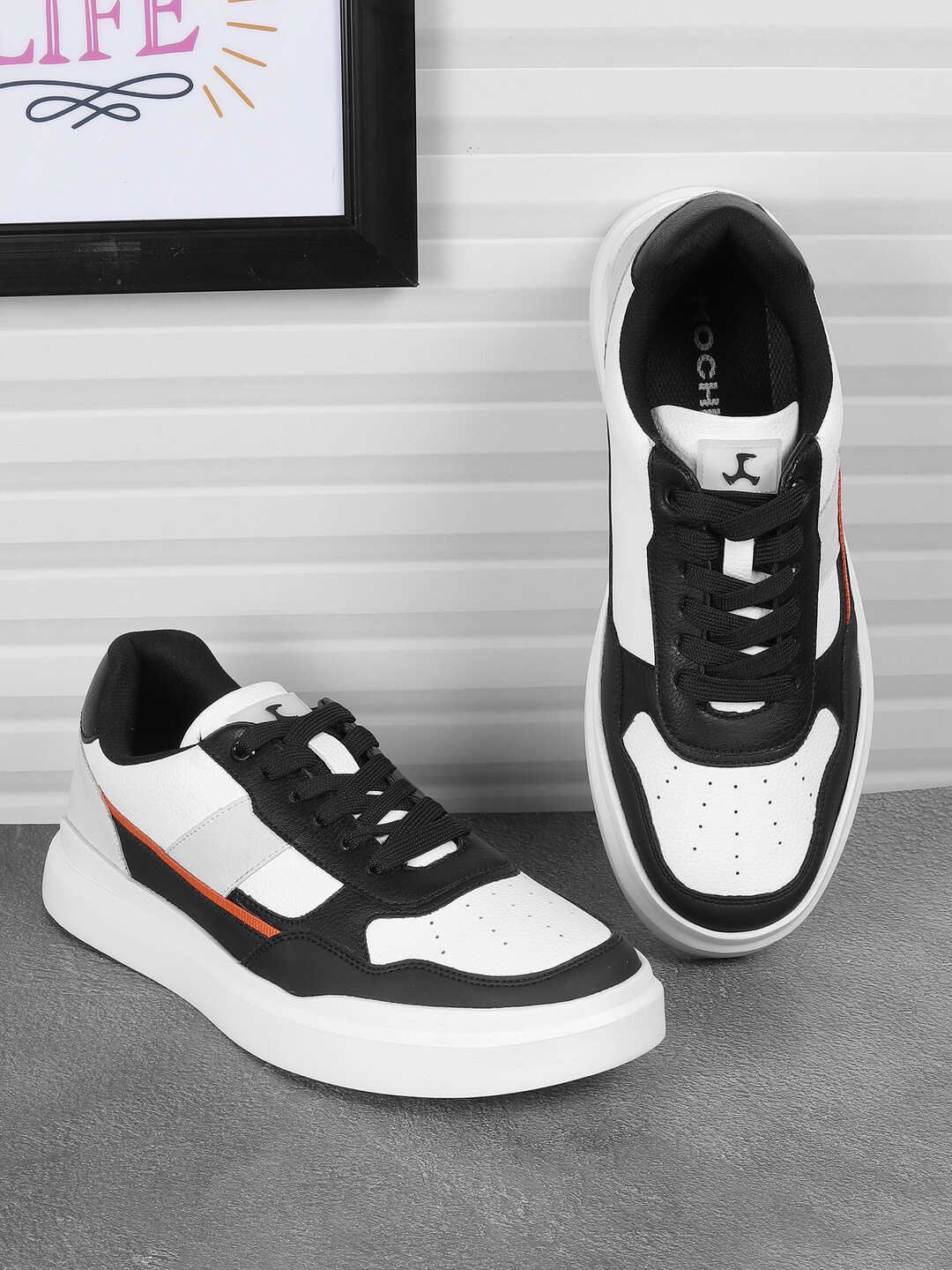 

Mochi Men Colourblocked Round Toe Sneakers, White