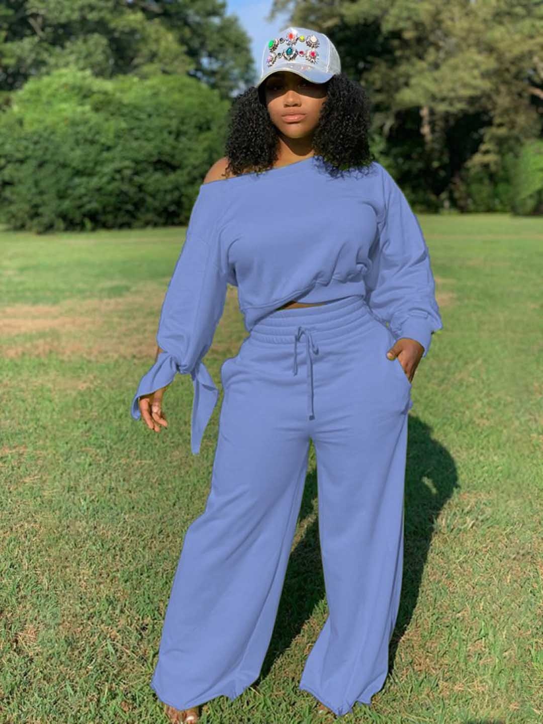 

KPOP Round Neck Top & Trousers, Blue