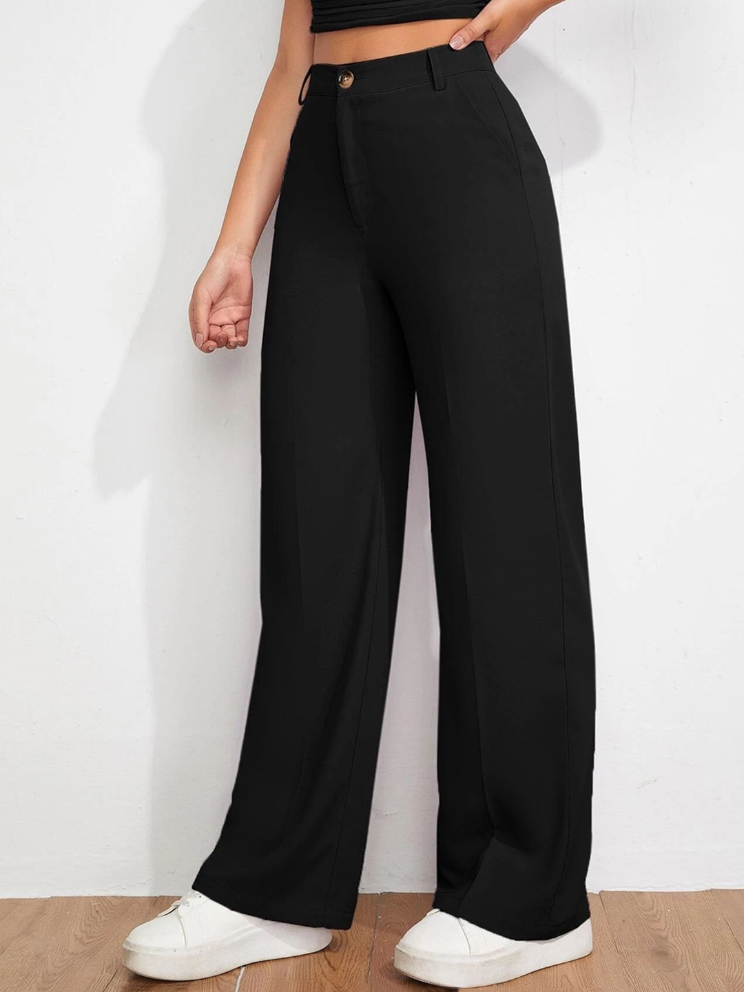 

FNOCKS Women Relaxed Straight Leg Straight Fit Trousers, Black