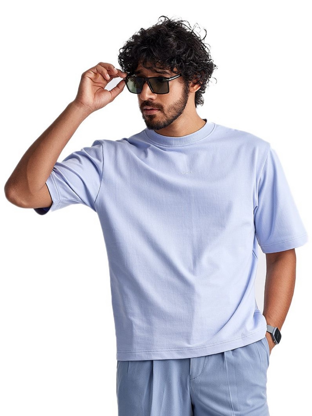 

Ludic Men Solid Round Neck Cotton T-shirt, Blue