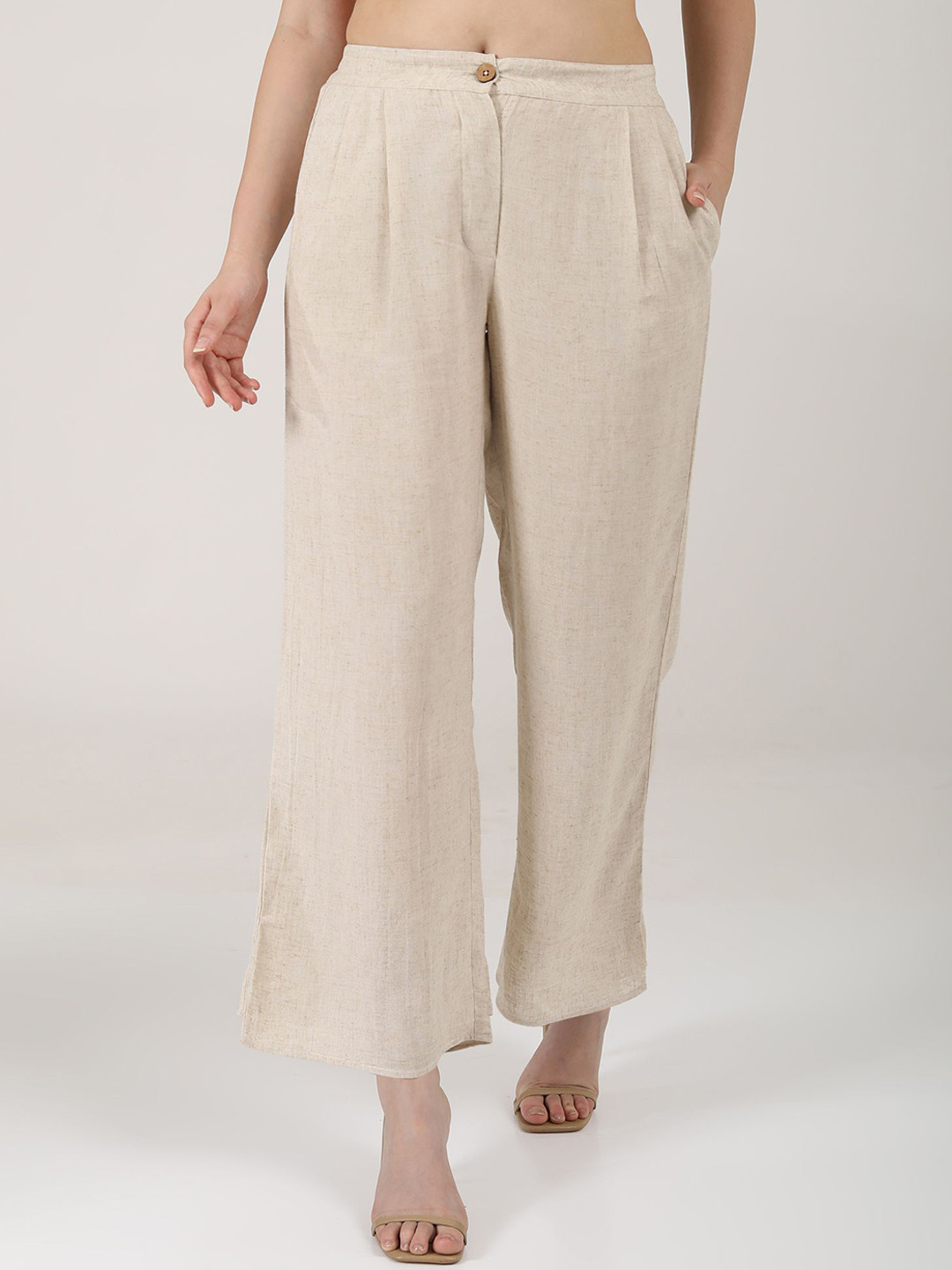 

Saltpetre Women Relaxed Pleated Trousers, Beige