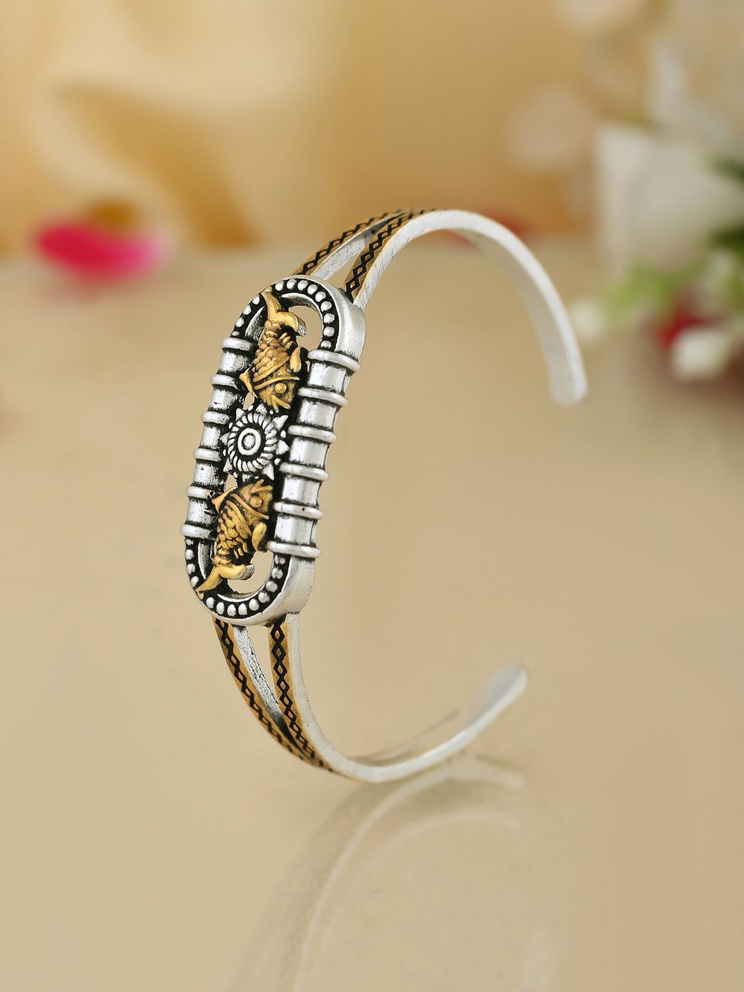 

Voylla Qasbah Matsya Silver-Plated Brass Oxidised Cuff Bracelet