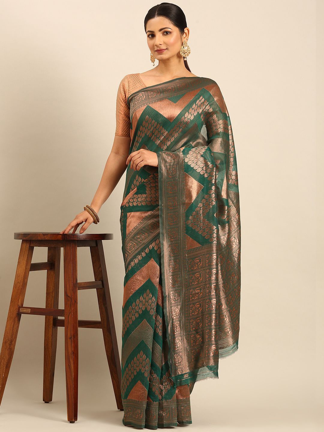 

Ishin Green Cotton Zari Saree