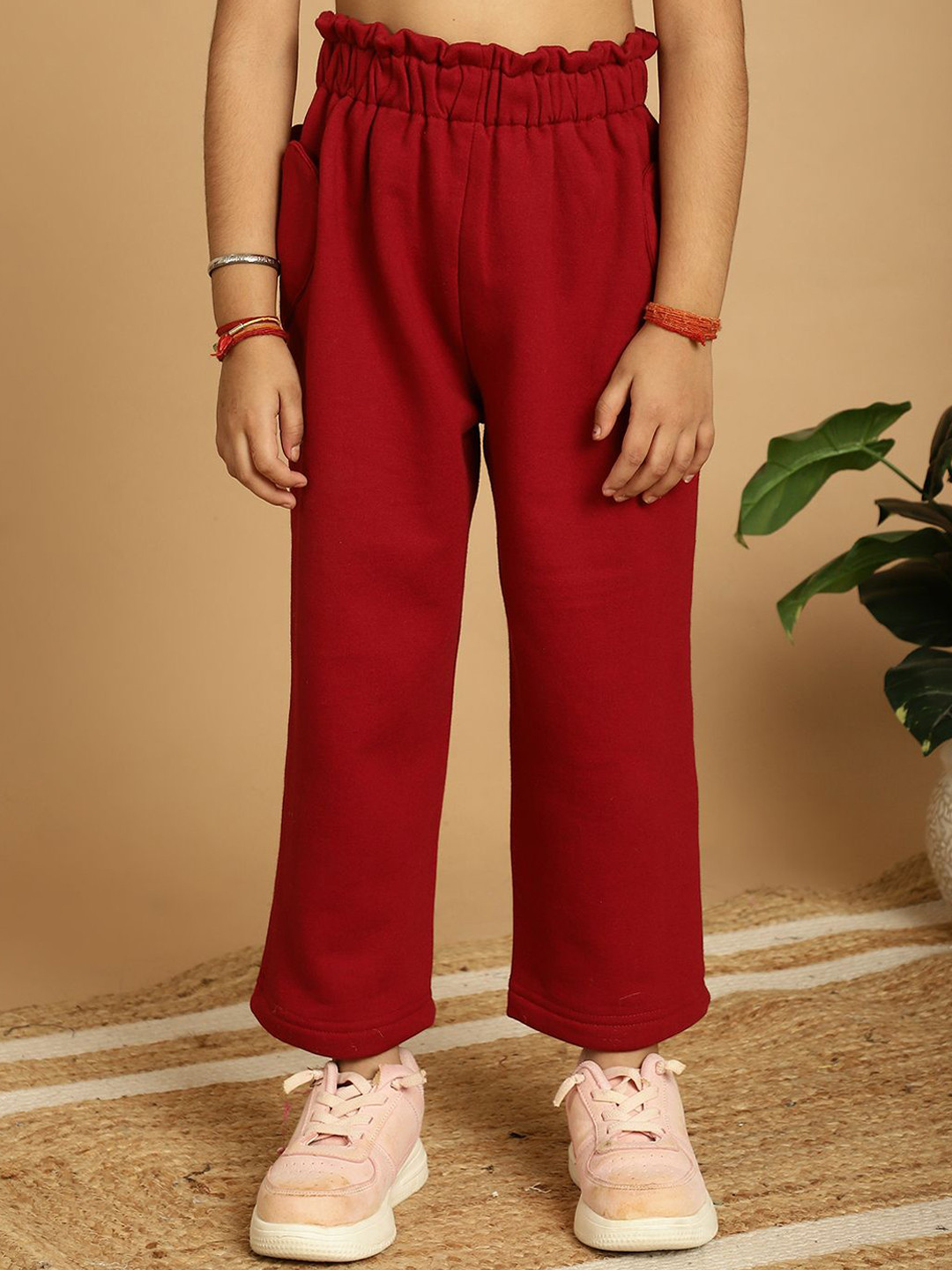 

MINI & MING Girls Solid Relaxed Low-Rise Easy Wash Pleated Cotton Trousers, Maroon