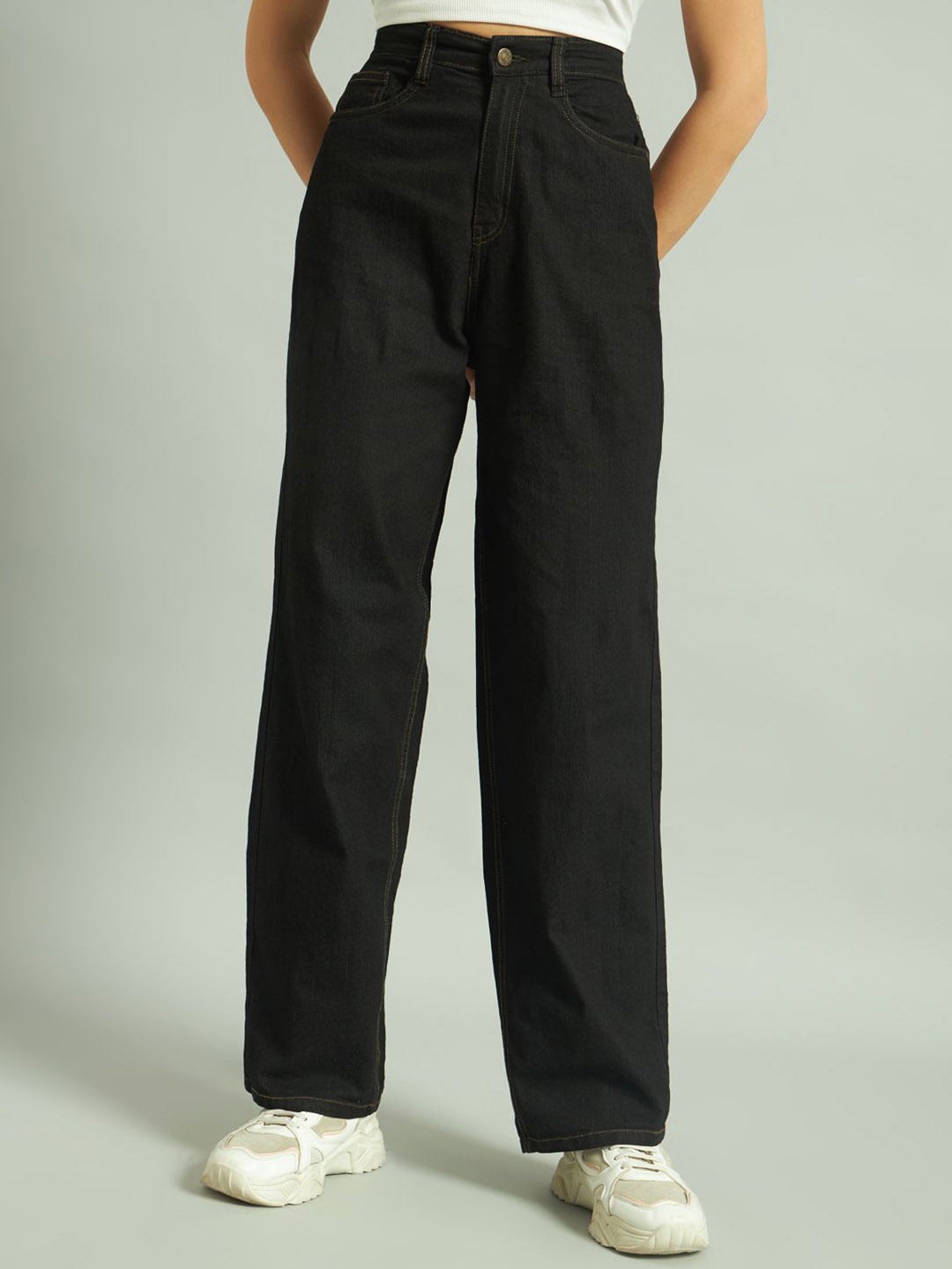 

The Roadster Lifestyle Co Wide Leg Fit No Faded Jeans, Black