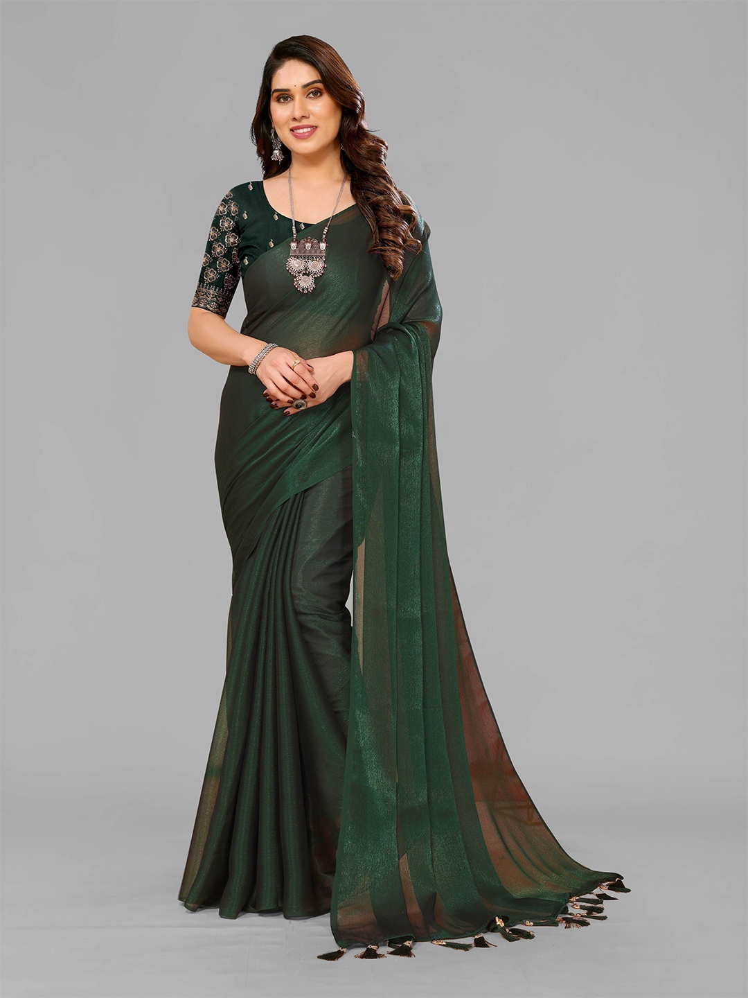 

saretramall Solid Saree With Blouse Piece, Green