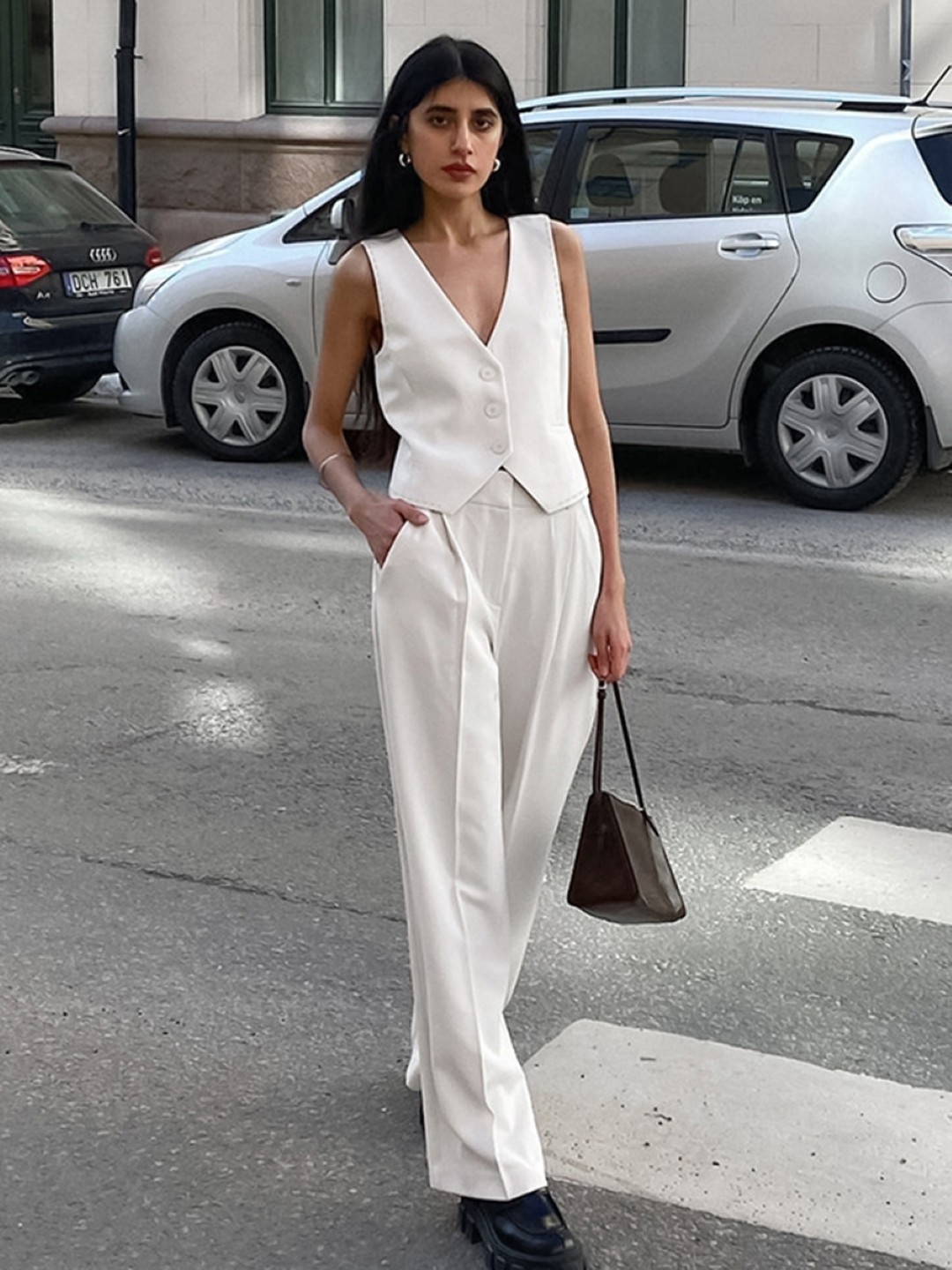 

KPOP V-Neck Top & Trousers, White