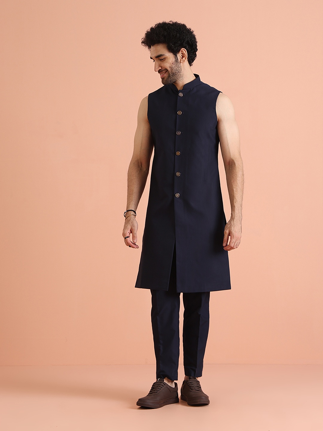 

KISAH Mandarin Collar Chanderi Cotton Sherwani Set, Navy blue